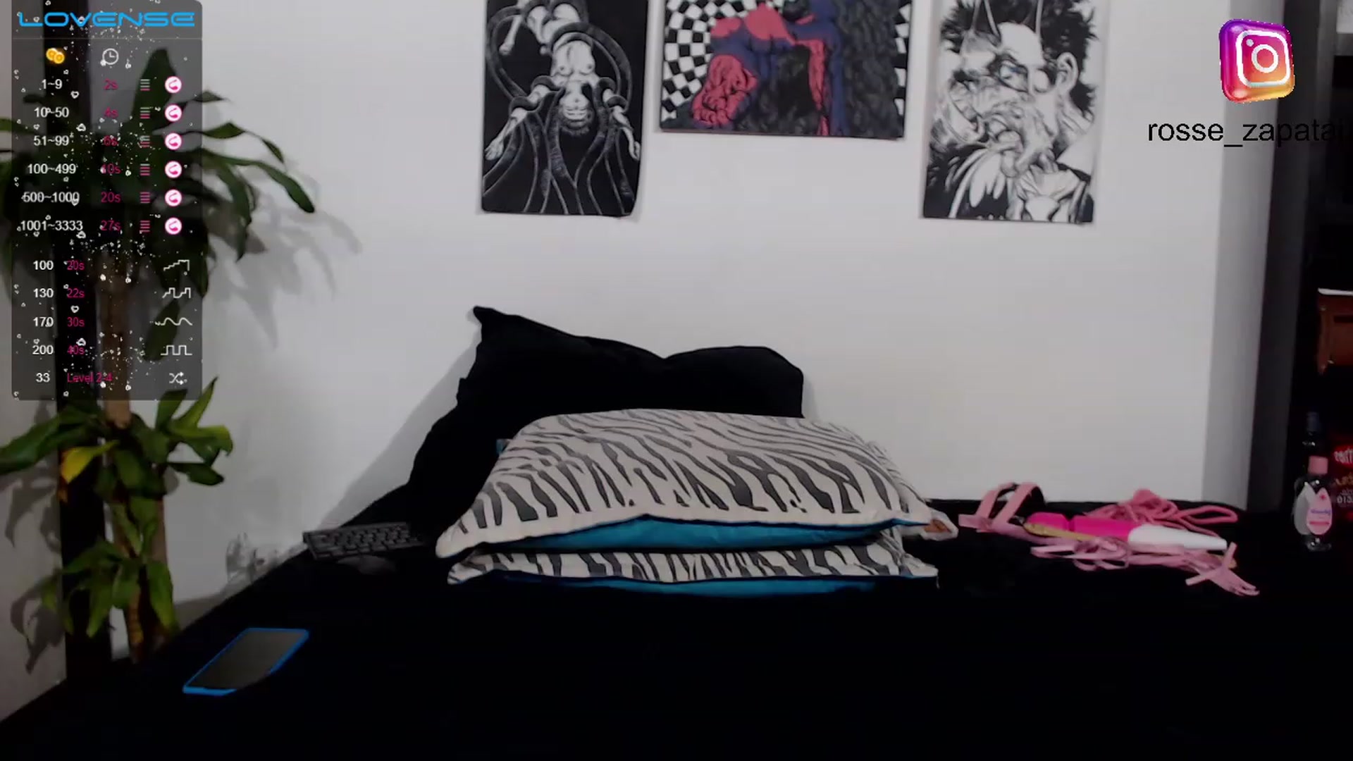 Gallery image thumbnail from Emily_rosse's myfreecams stream on, 11/20/2022, 02:59 image 4 of 20
