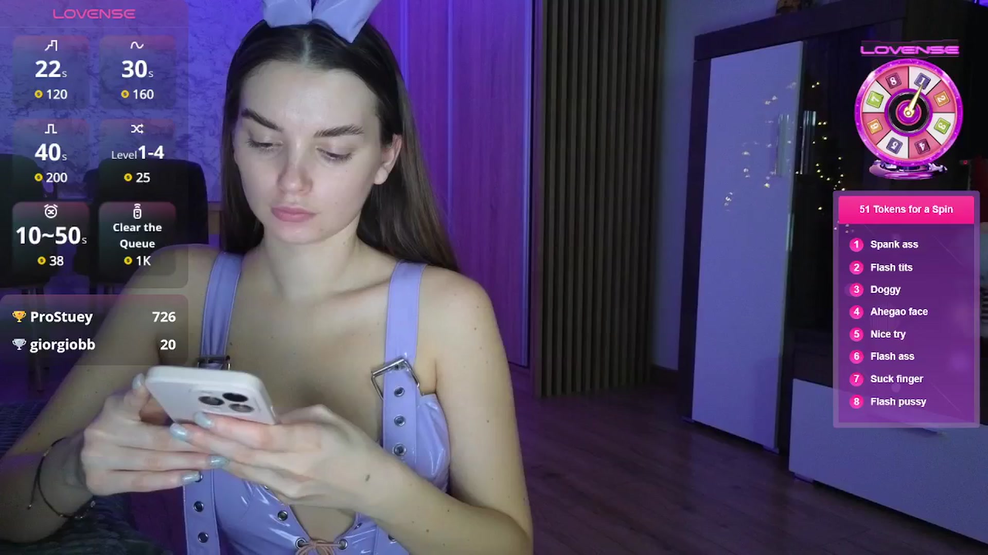 Gallery image thumbnail from Emily_sins's myfreecams stream on, 01/10/2025, 24:35 image 13 of 20