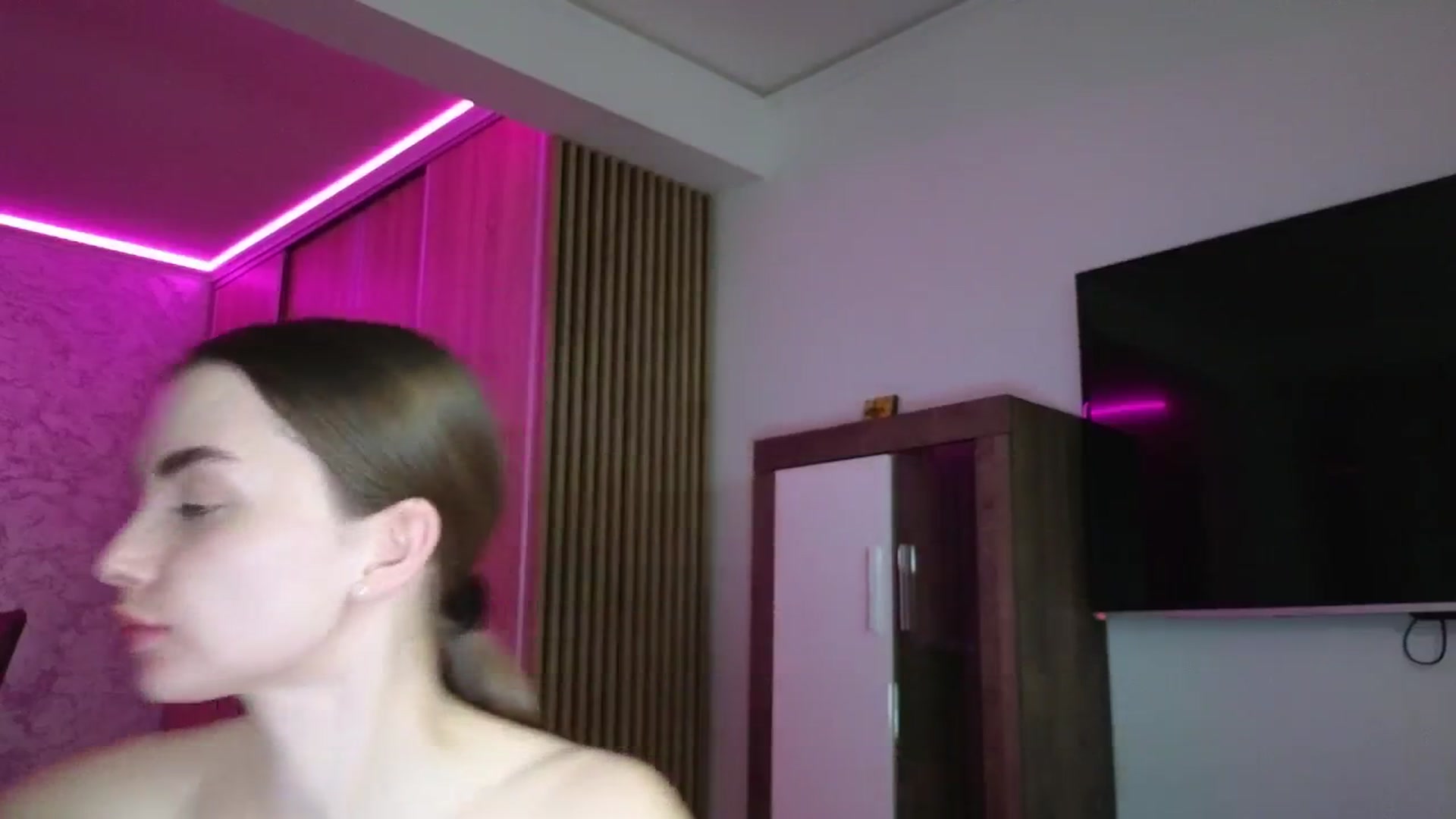 Gallery image thumbnail from Emily_sins's myfreecams stream on, 05/14/2025, 22:41 image 13 of 20