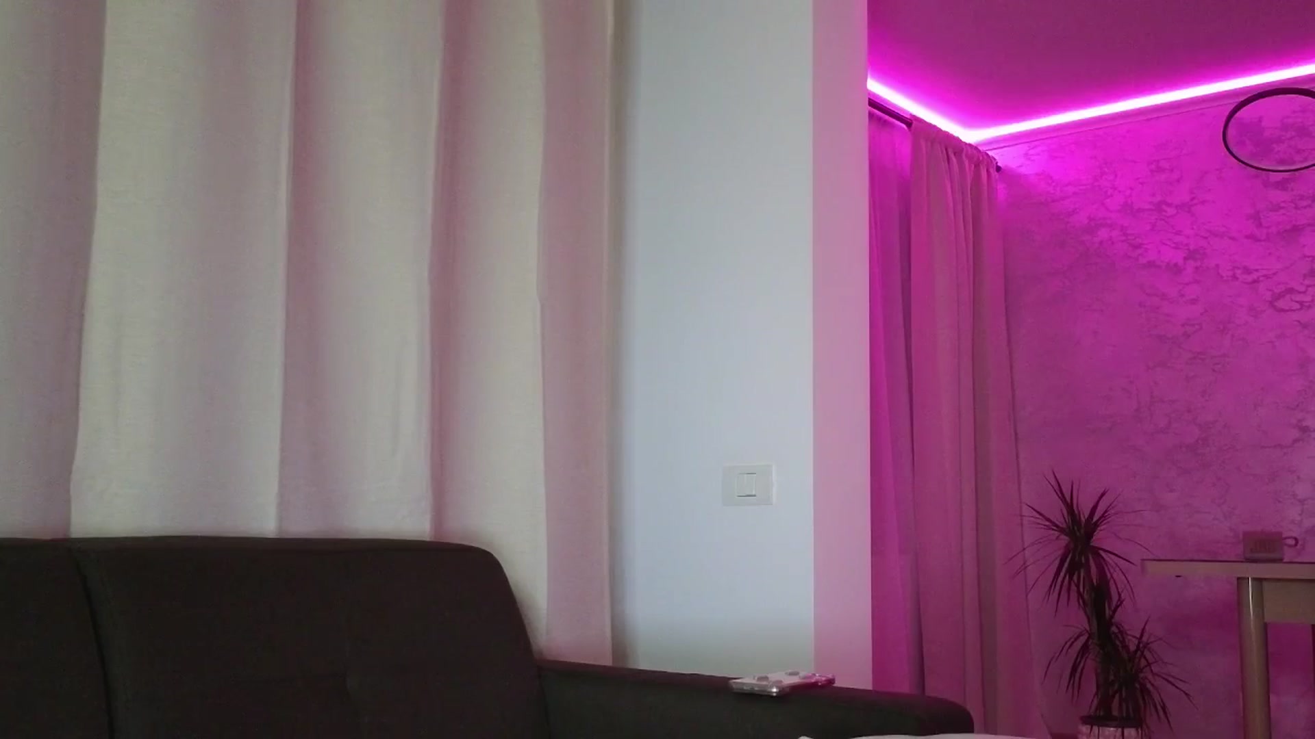 Gallery image thumbnail from Emily_sins's myfreecams stream on, 06/06/2025, 23:47 image 18 of 20
