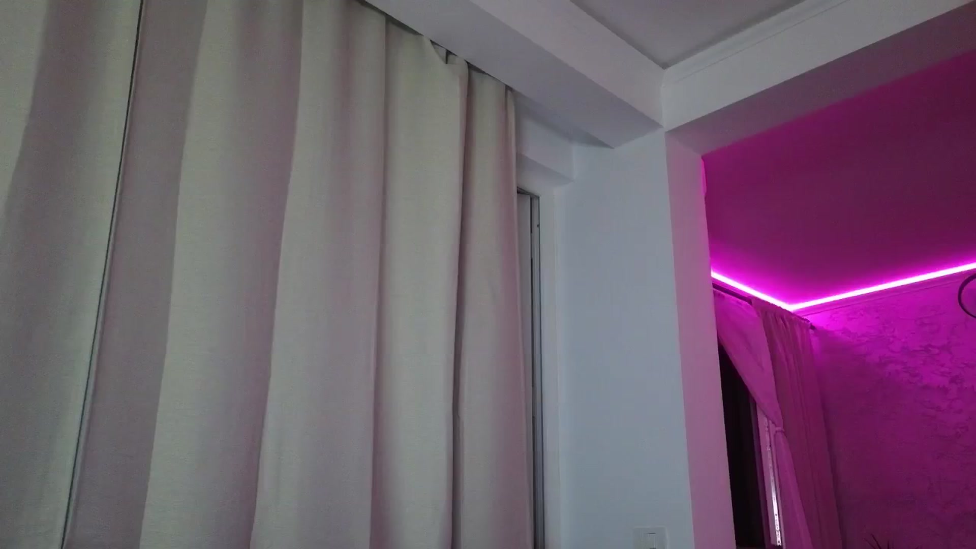 Gallery image thumbnail from Emily_sins's myfreecams stream on, 06/23/2025, 22:44 image 20 of 20