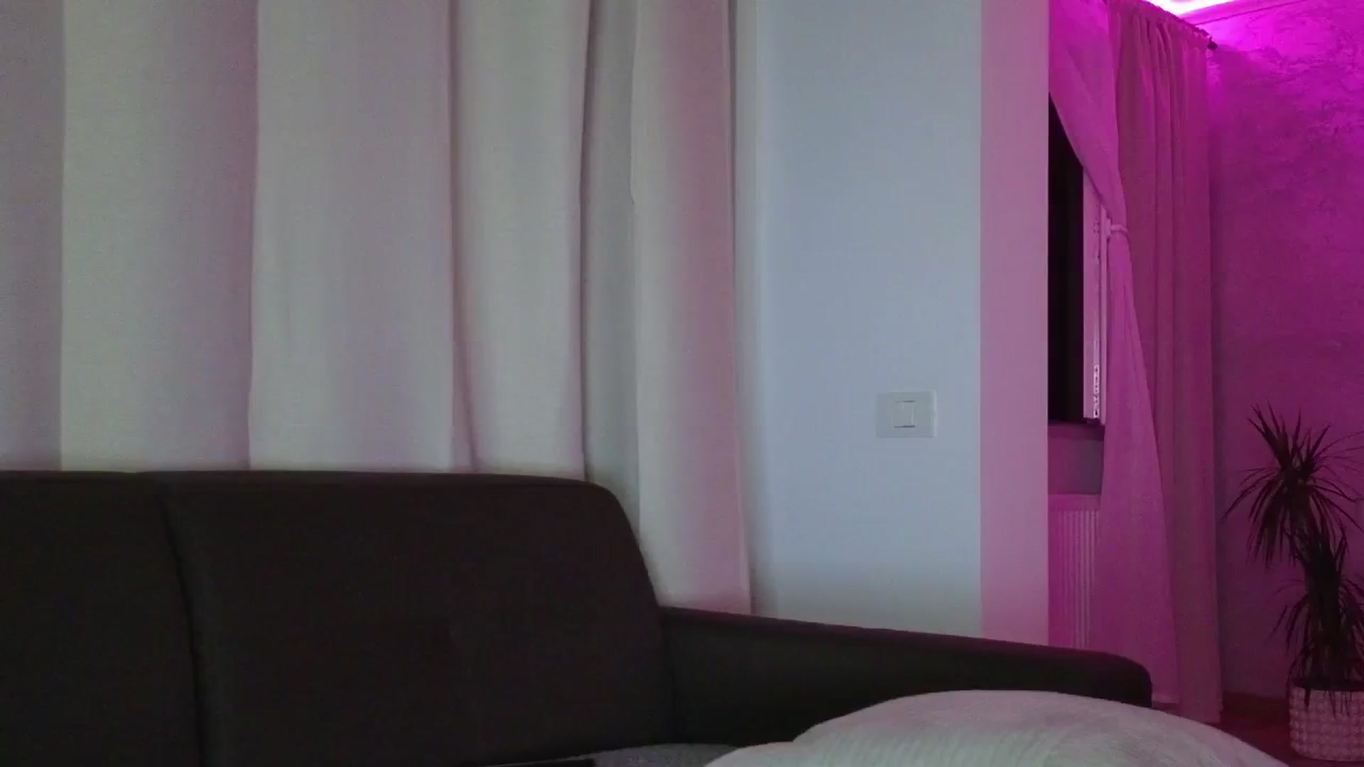 Gallery image thumbnail from Emily_sins's myfreecams stream on, 06/27/2025, 22:35 image 9 of 20