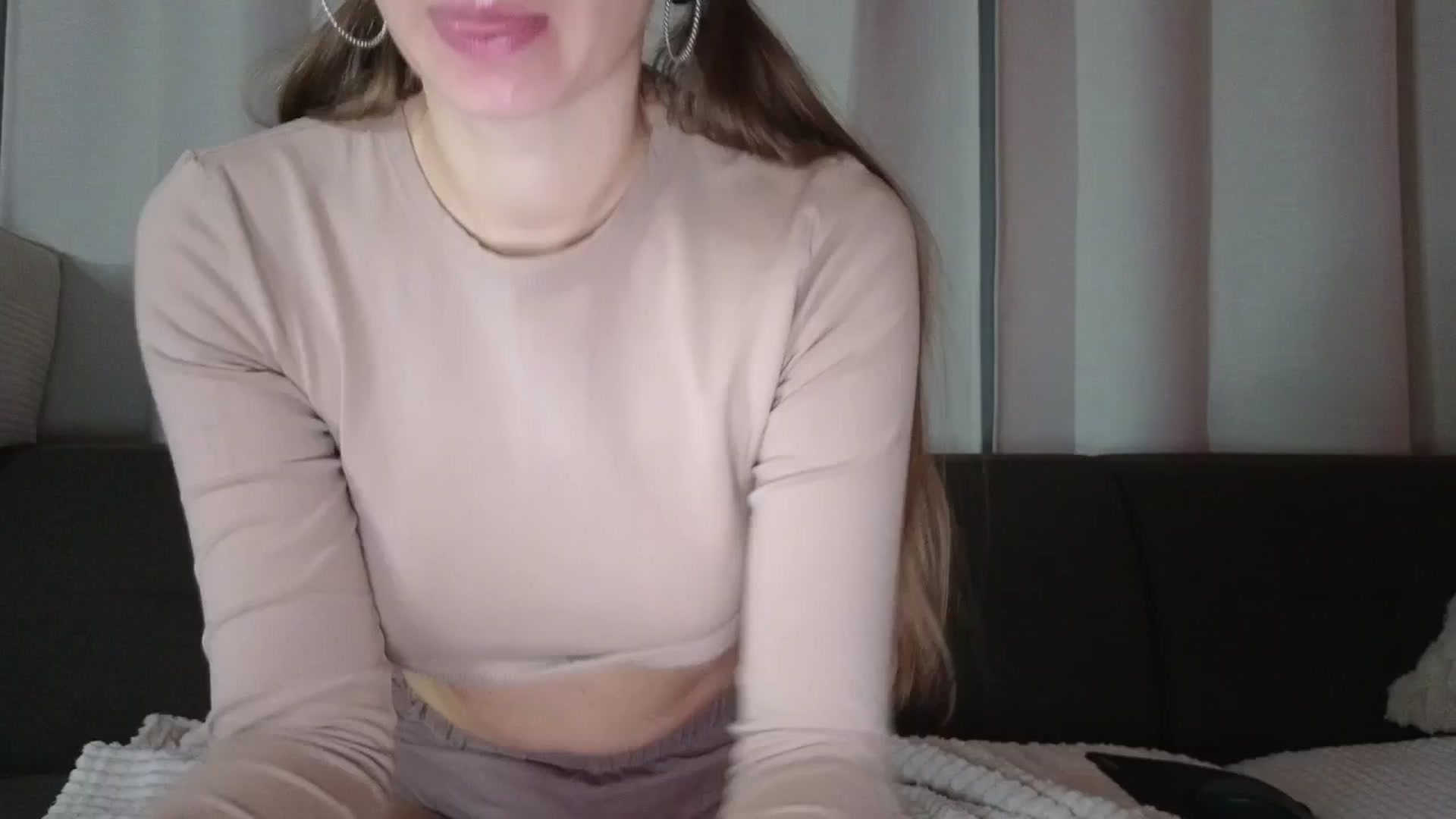 Gallery image thumbnail from Emily_sins's myfreecams stream on, 10/03/2025, 23:01 image 1 of 20
