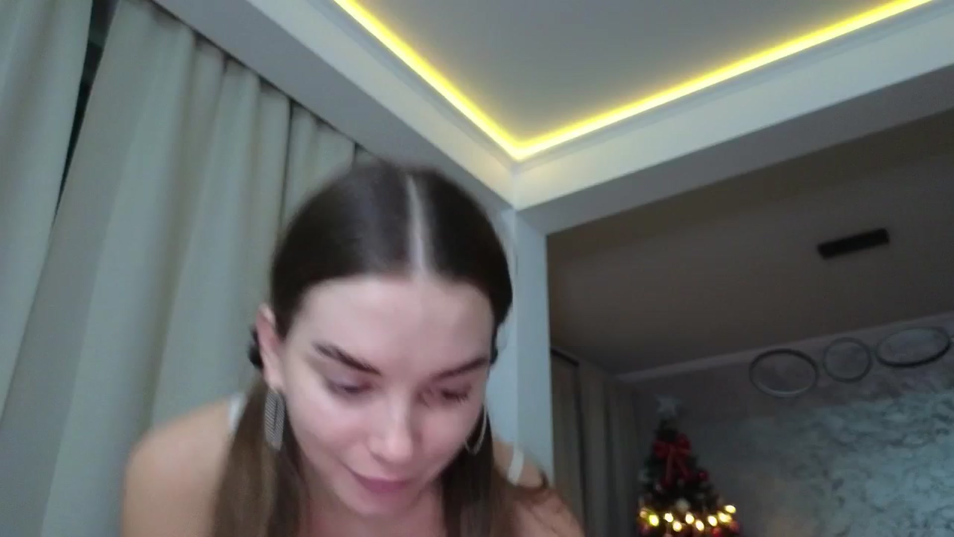 Gallery image thumbnail from Emily_sins's myfreecams stream on, 01/01/2026, 23:30 image 11 of 20