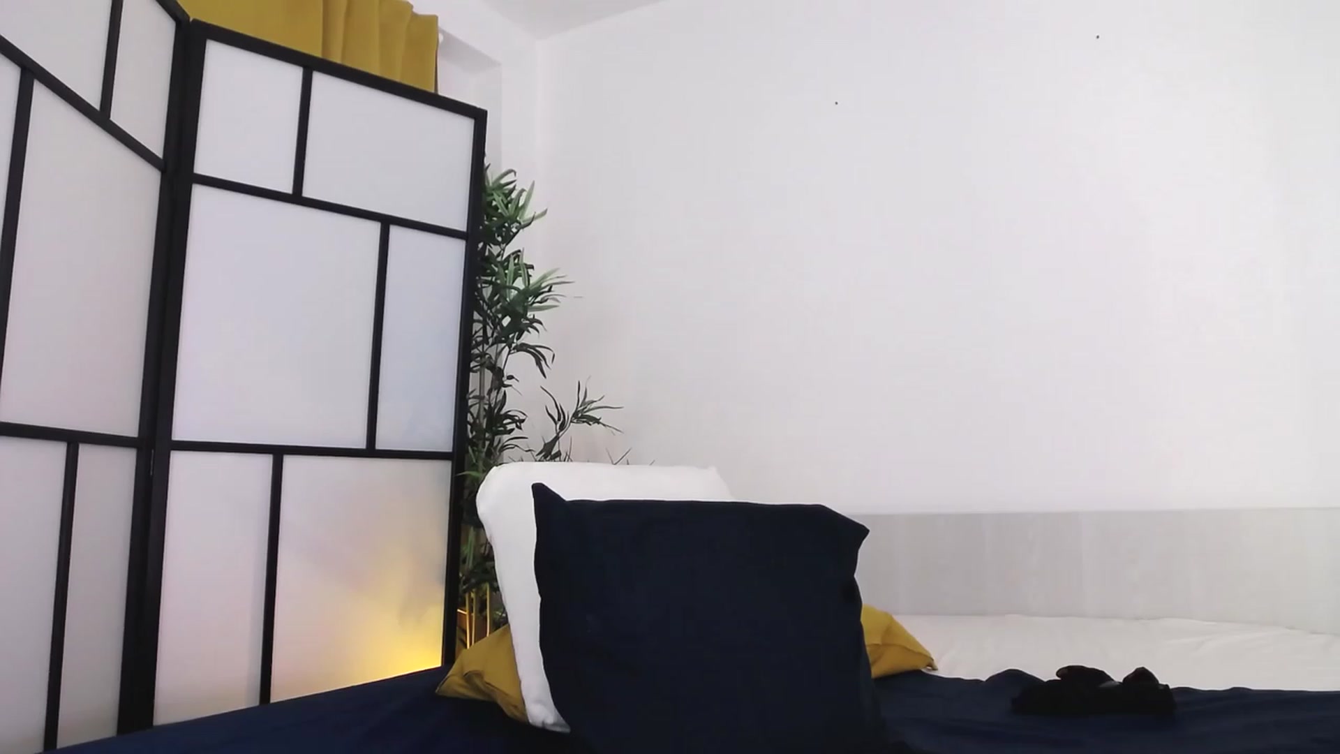 Gallery image thumbnail from Emilyanders85's myfreecams stream on, 06/25/2023, 02:11 image 1 of 20