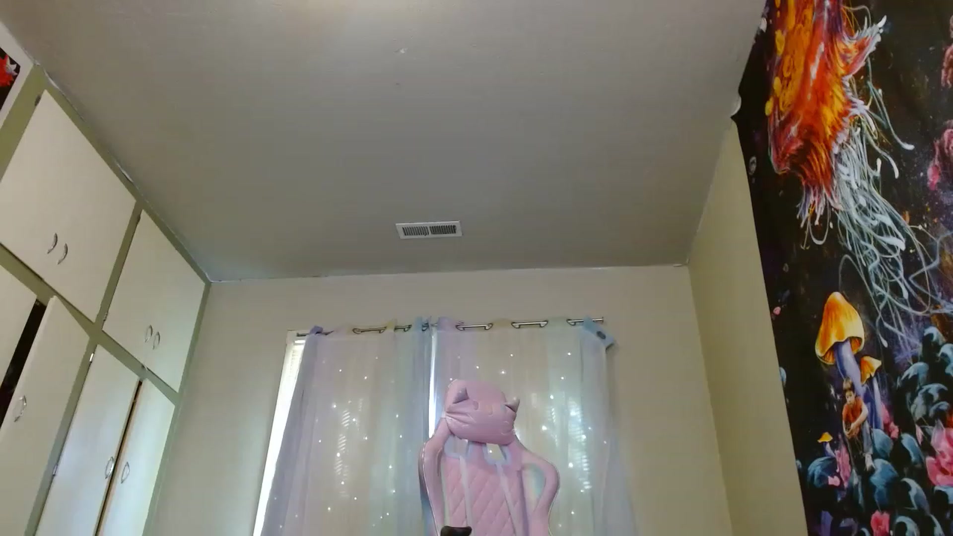 Gallery image thumbnail from Emilyhaze's myfreecams stream on, 04/03/2023, 23:15 image 1 of 20