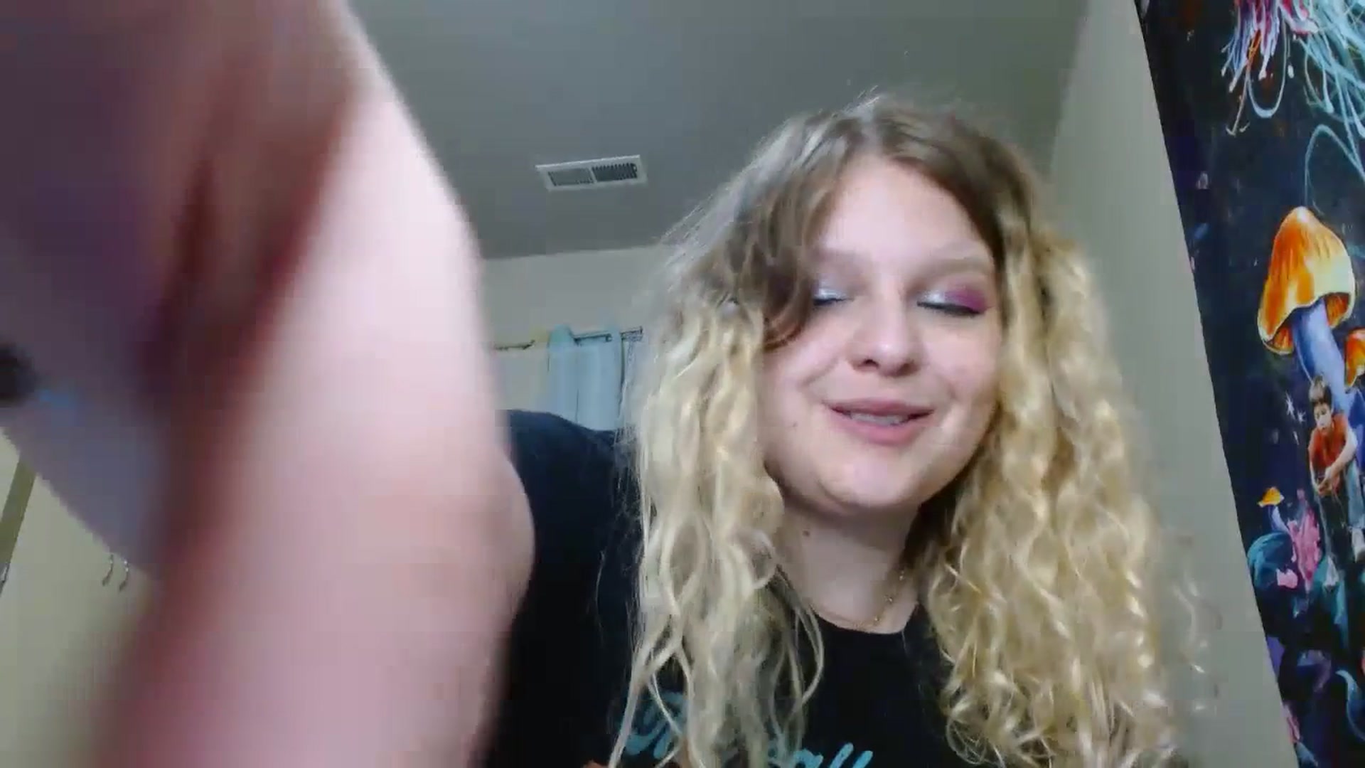 Gallery image thumbnail from Emilyhaze's myfreecams stream on, 07/20/2023, 11:43 image 7 of 20