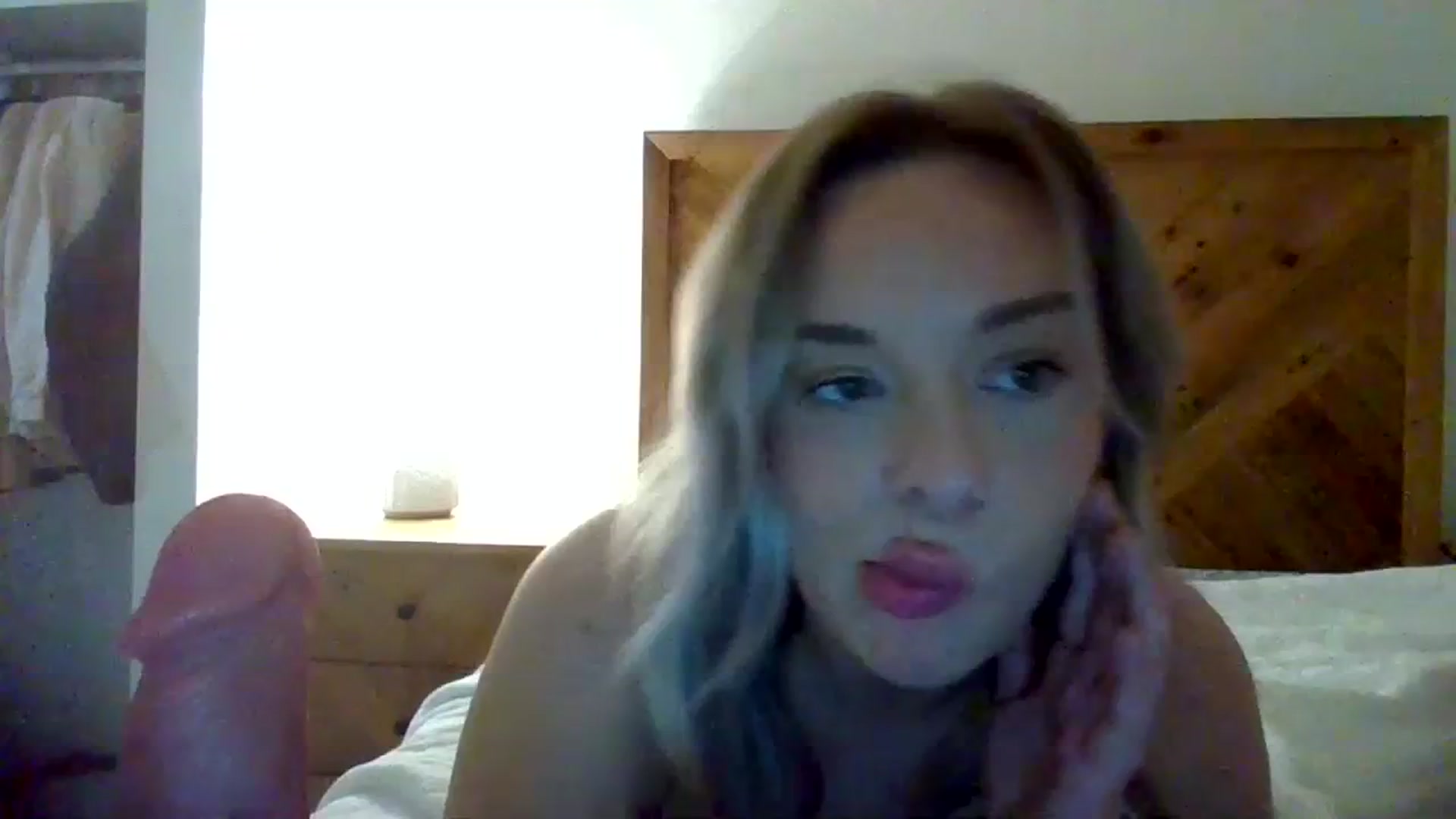 Gallery image thumbnail from Emilykatex's myfreecams stream on, 06/14/2023, 13:08 image 1 of 20
