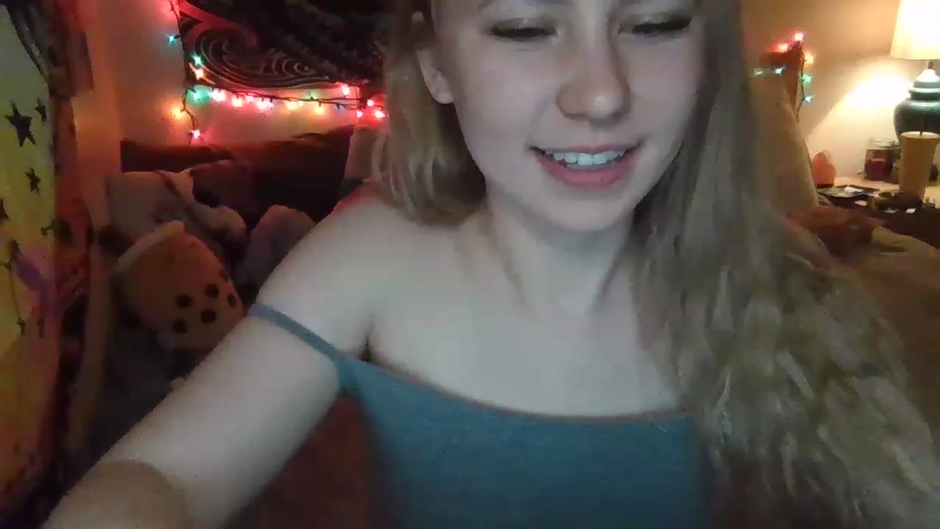 Gallery image thumbnail from Emilylove333's myfreecams stream on, 04/28/2023, 24:11 image 2 of 20