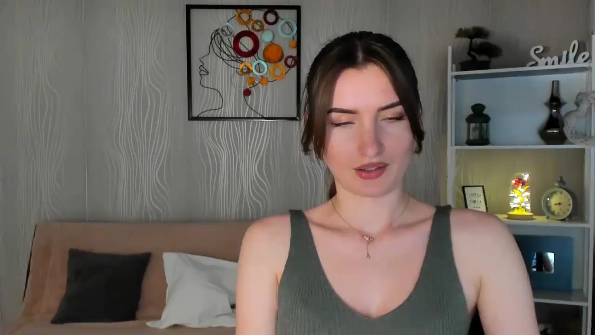 Gallery image thumbnail from EmilysBack's myfreecams stream on, 03/07/2025, 18:41 image 8 of 20