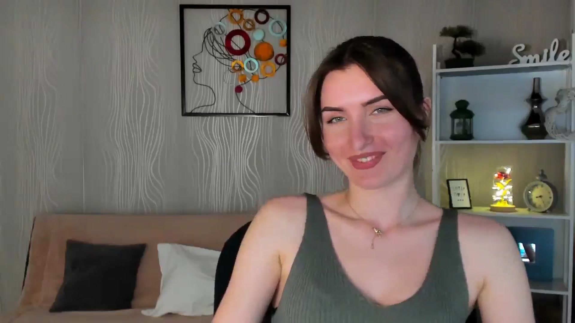 Gallery image thumbnail from EmilysBack's myfreecams stream on, 03/07/2025, 18:41 image 6 of 20