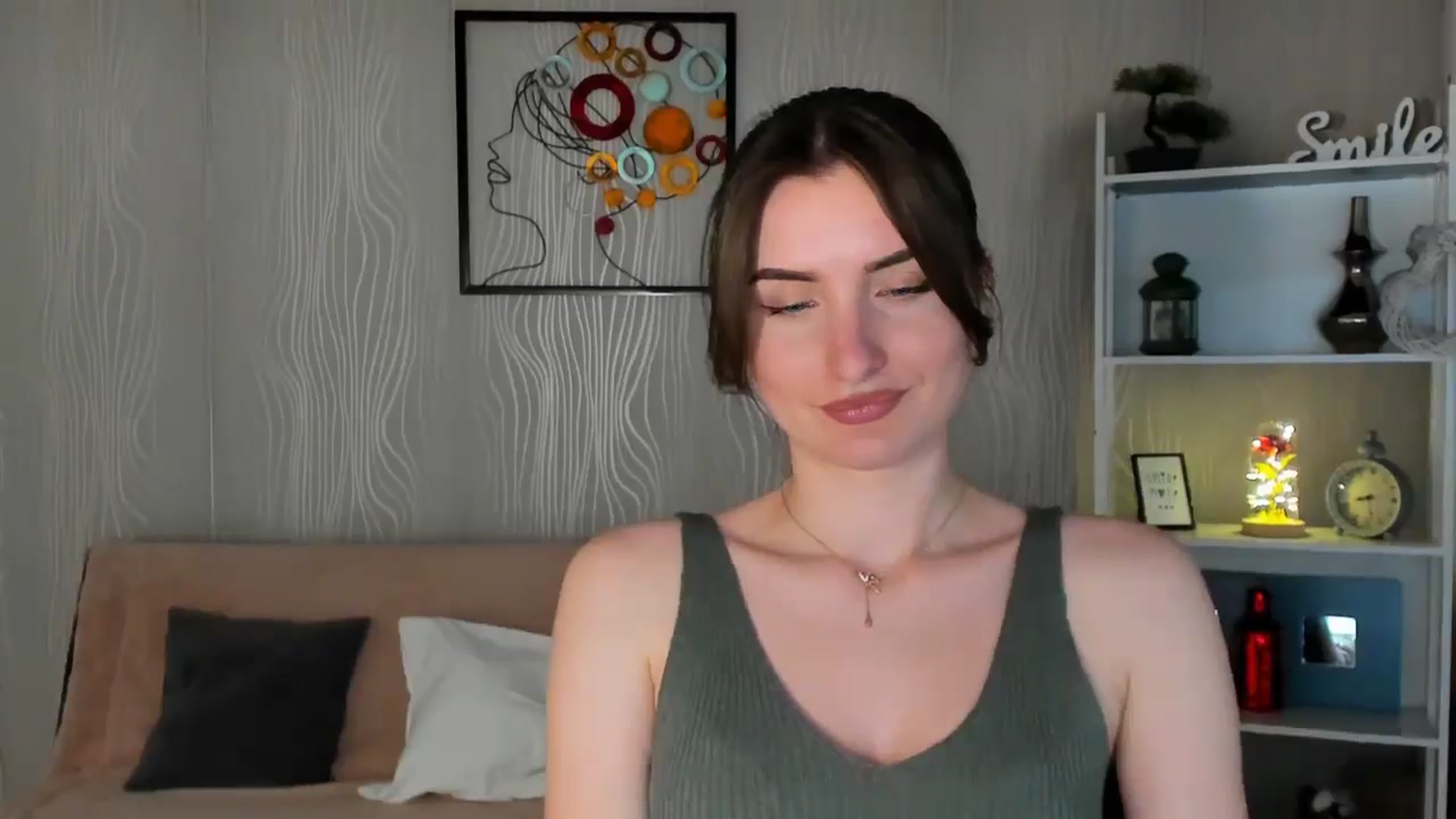 Gallery image thumbnail from EmilysBack's myfreecams stream on, 03/07/2025, 18:41 image 9 of 20