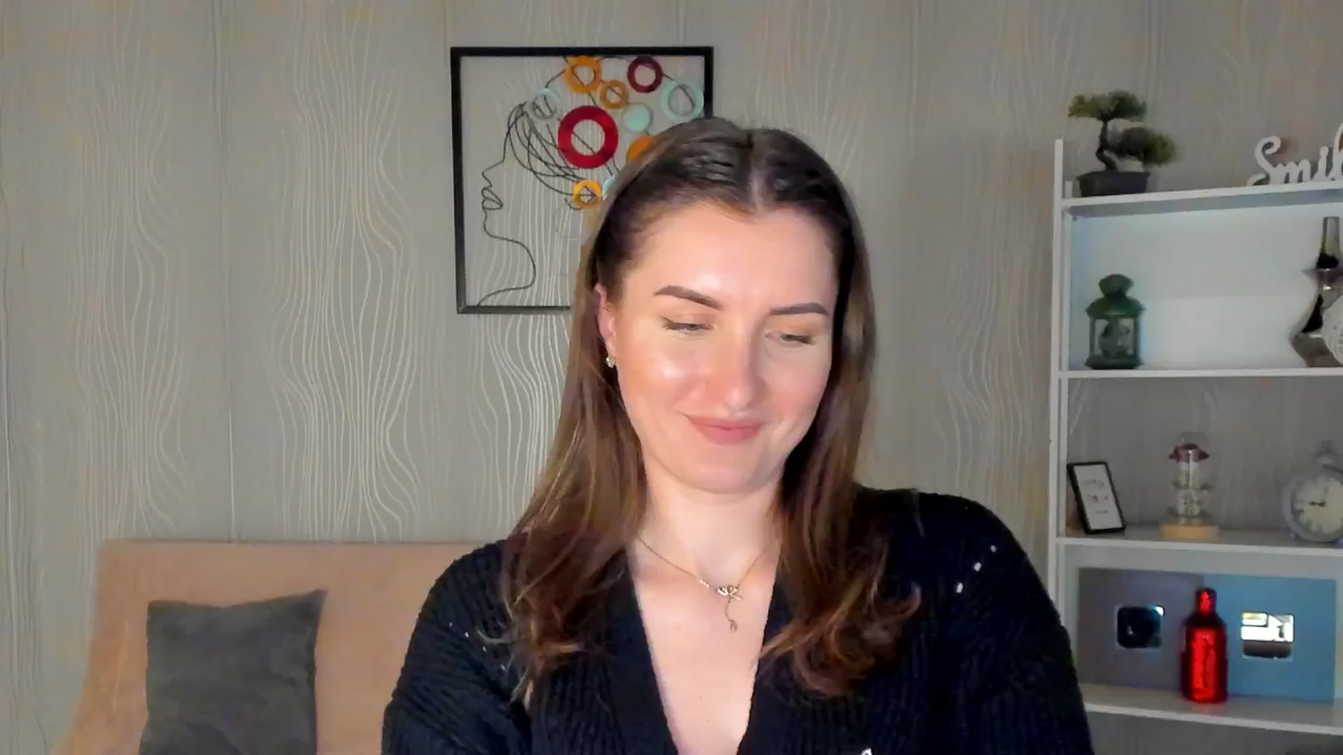 Gallery image thumbnail from EmilysBack's myfreecams stream on, 03/13/2025, 19:01 image 20 of 20