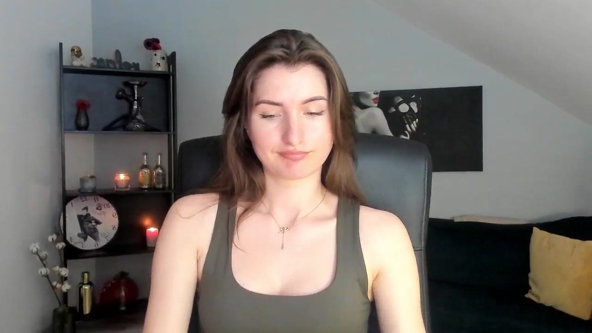 Gallery image thumbnail from EmilysBack's myfreecams stream on, 03/15/2025, 18:35 image 20 of 20