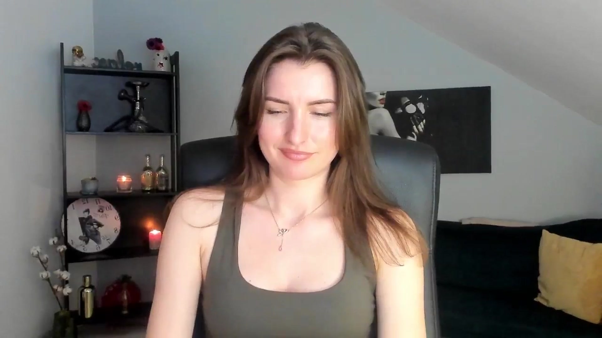 Gallery image thumbnail from EmilysBack's myfreecams stream on, 03/15/2025, 18:35 image 8 of 20