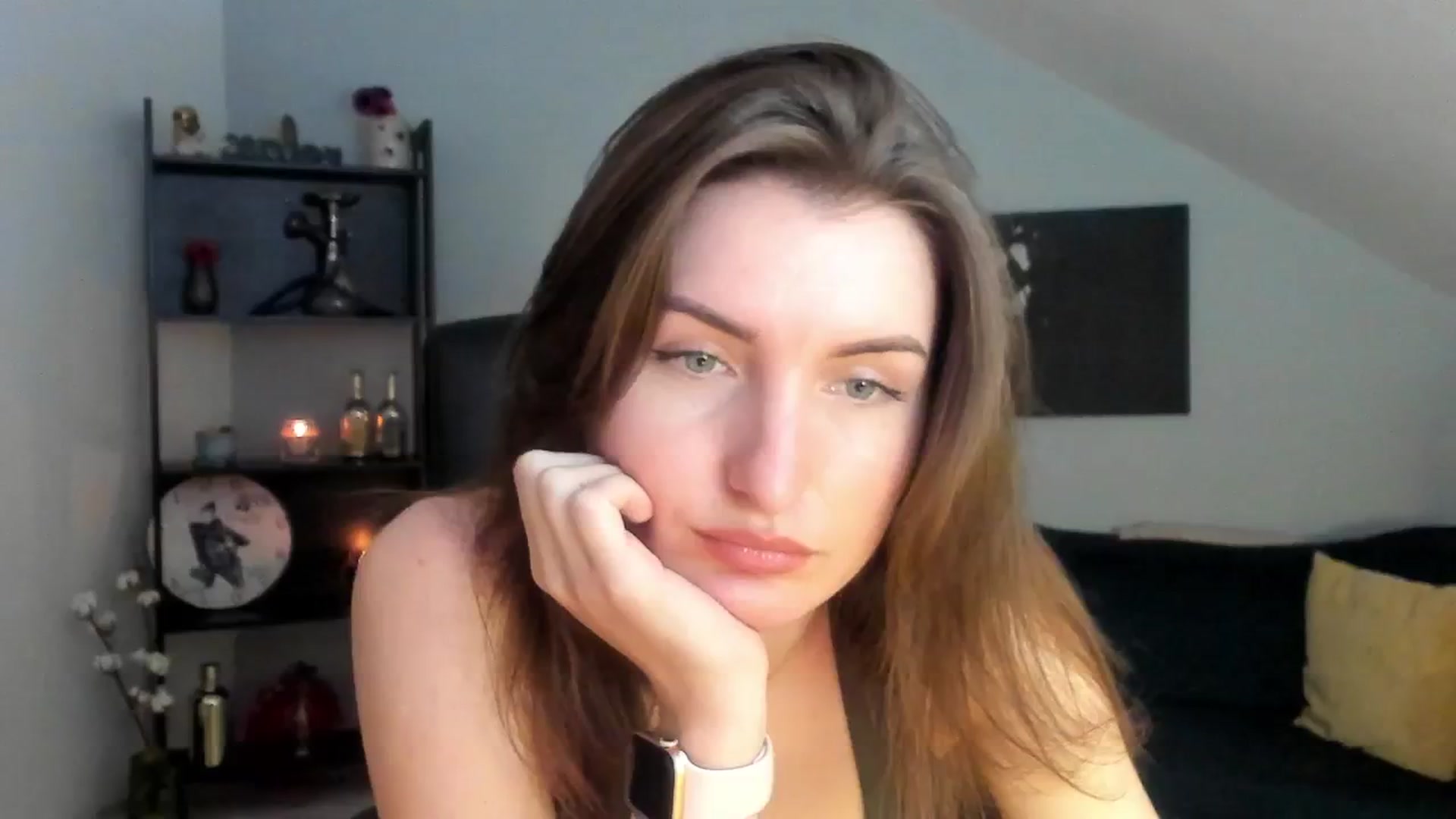 Gallery image thumbnail from EmilysBack's myfreecams stream on, 03/15/2025, 18:35 image 1 of 20