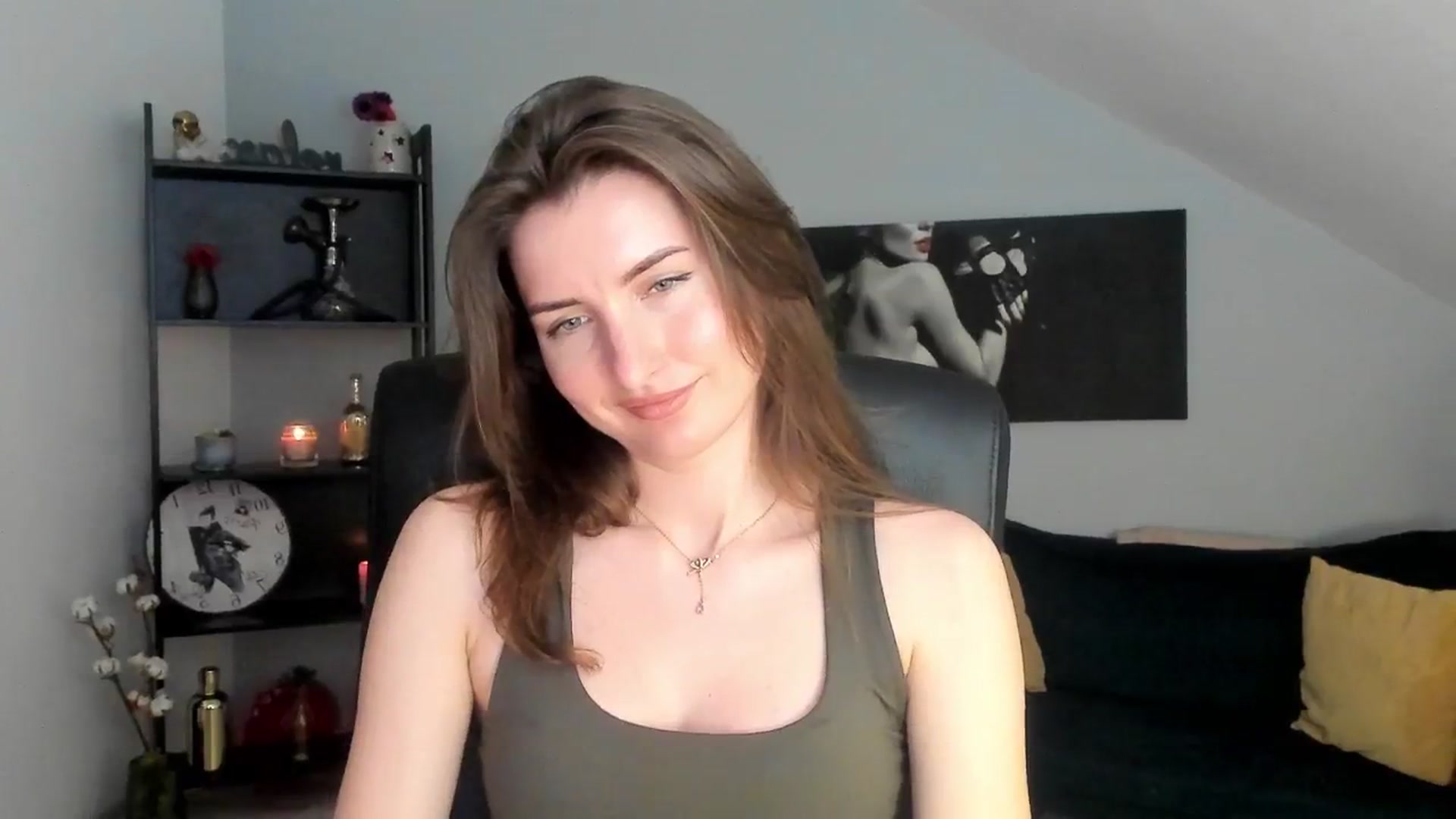 Gallery image thumbnail from EmilysBack's myfreecams stream on, 03/15/2025, 19:43 image 9 of 20