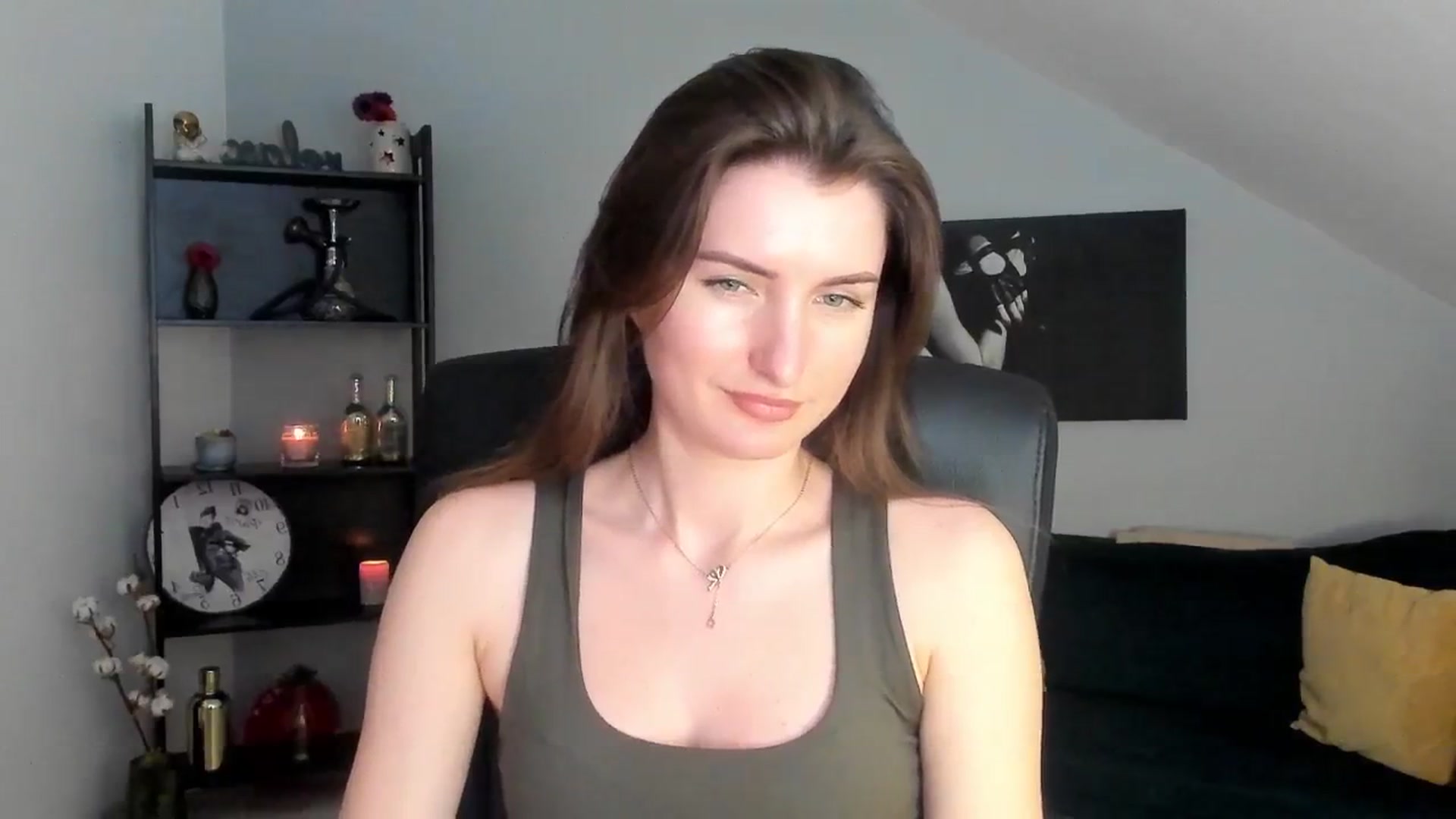 Gallery image thumbnail from EmilysBack's myfreecams stream on, 03/15/2025, 19:43 image 4 of 20
