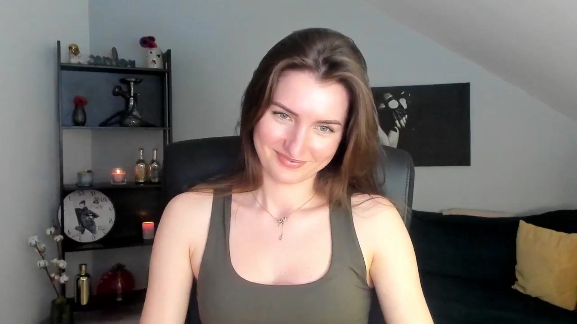 Gallery image thumbnail from EmilysBack's myfreecams stream on, 03/15/2025, 19:43 image 6 of 20