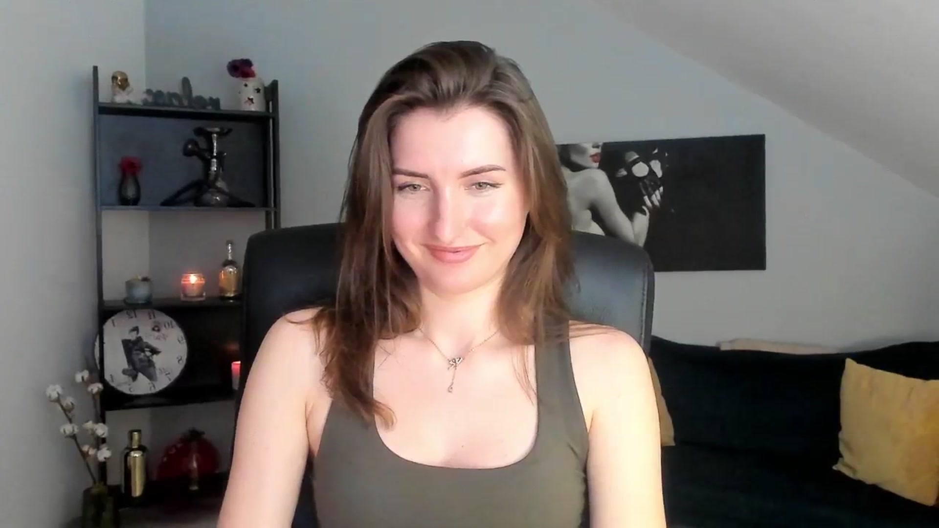 Gallery image thumbnail from EmilysBack's myfreecams stream on, 03/15/2025, 19:43 image 10 of 20