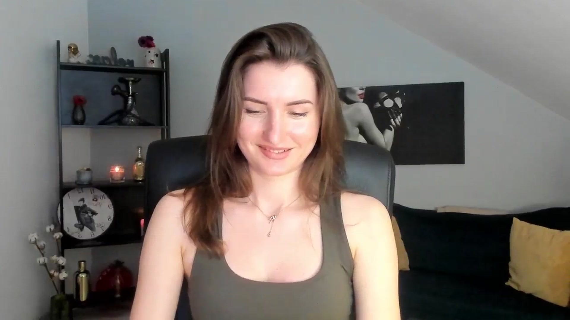 Gallery image thumbnail from EmilysBack's myfreecams stream on, 03/15/2025, 19:43 image 7 of 20