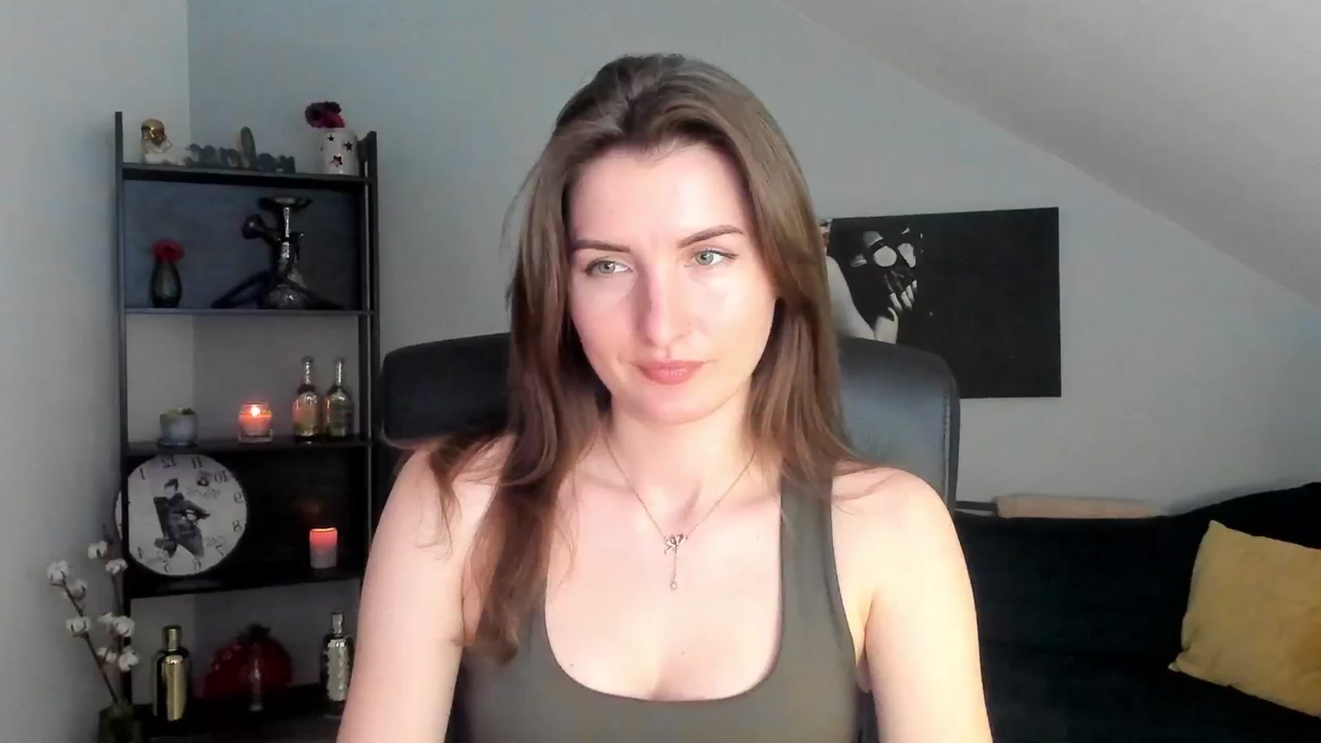 Gallery image thumbnail from EmilysBack's myfreecams stream on, 03/15/2025, 22:25 image 3 of 20