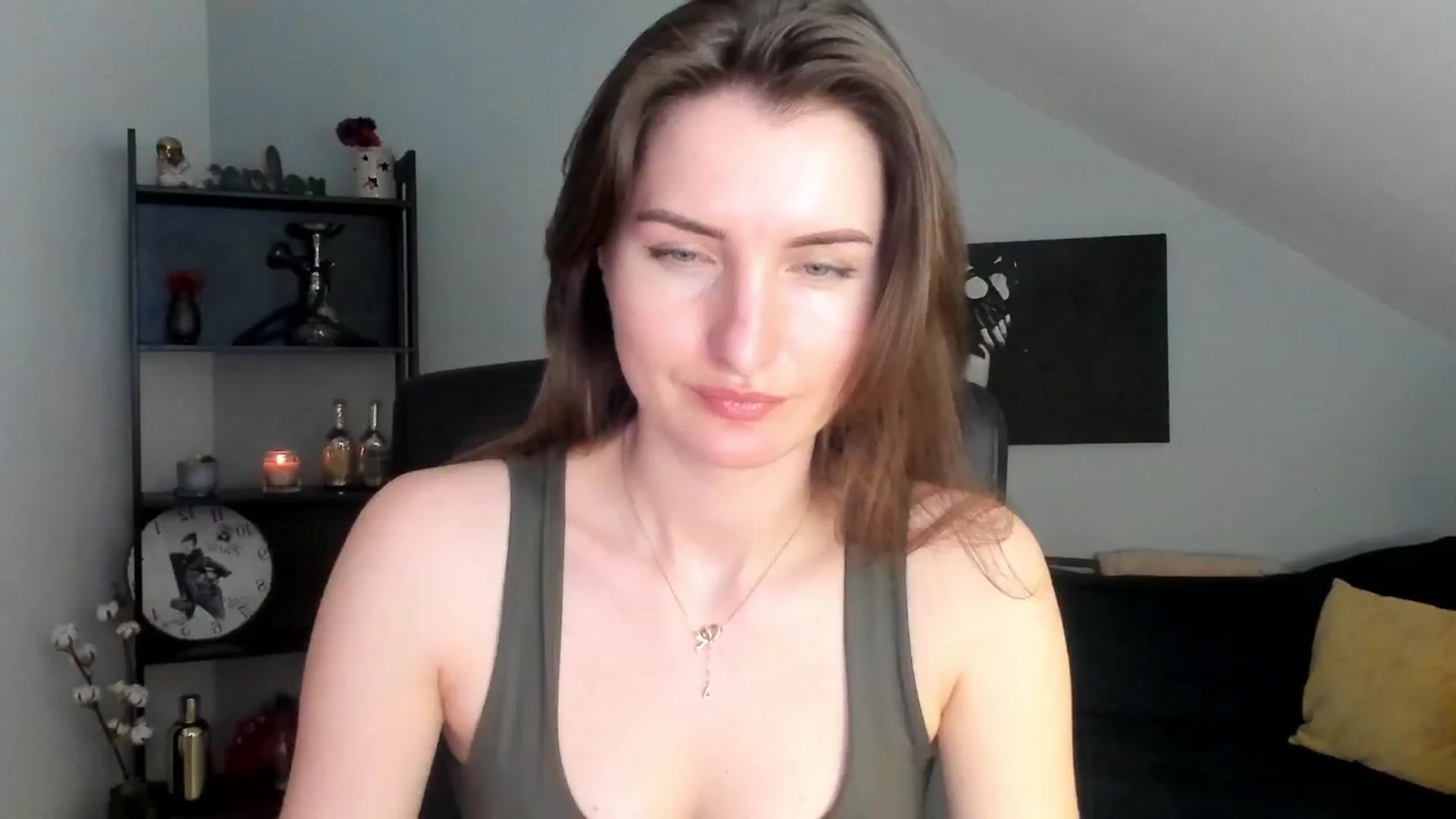 Gallery image thumbnail from EmilysBack's myfreecams stream on, 03/15/2025, 22:25 image 20 of 20
