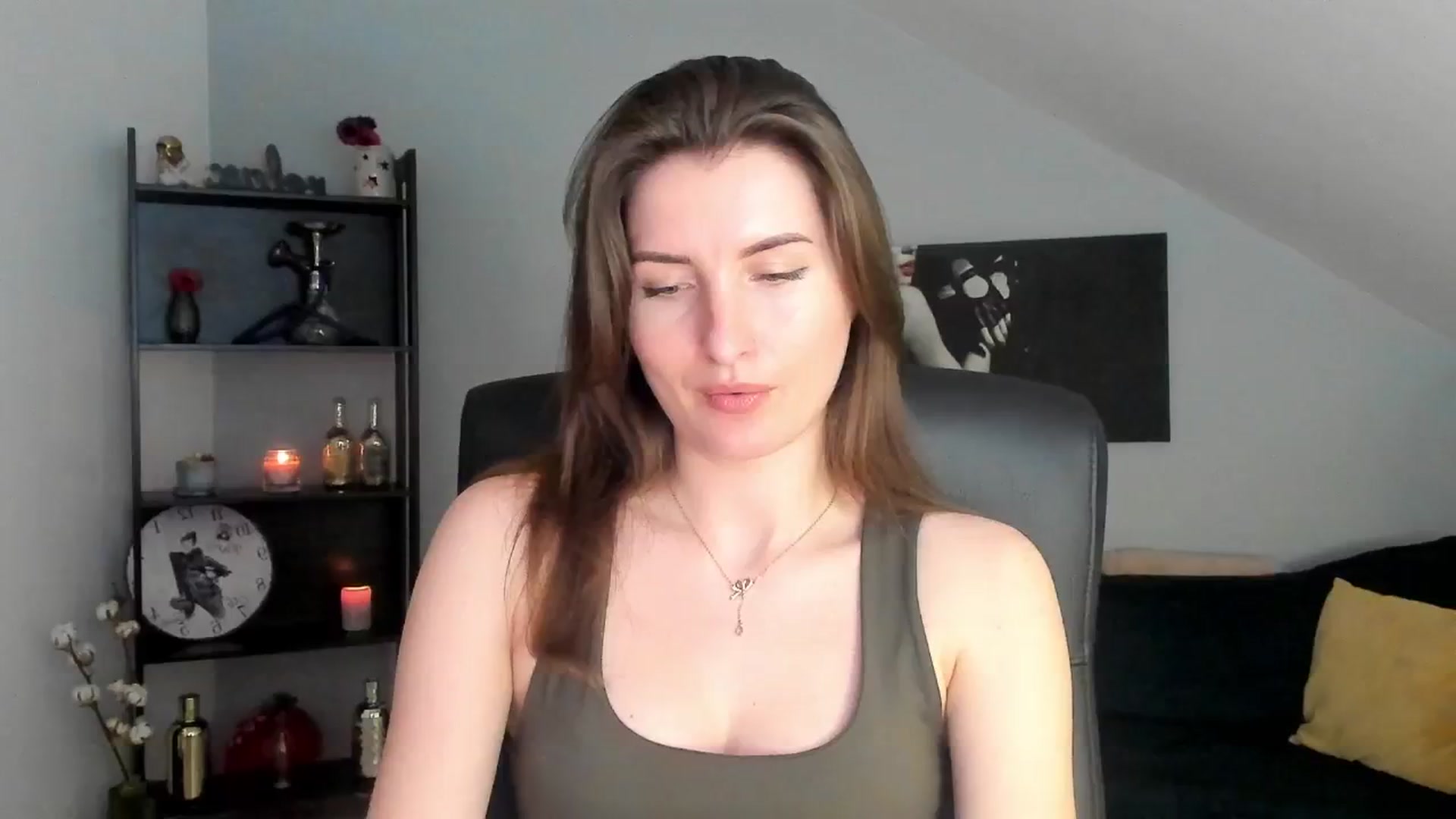Gallery image thumbnail from EmilysBack's myfreecams stream on, 03/15/2025, 22:25 image 8 of 20