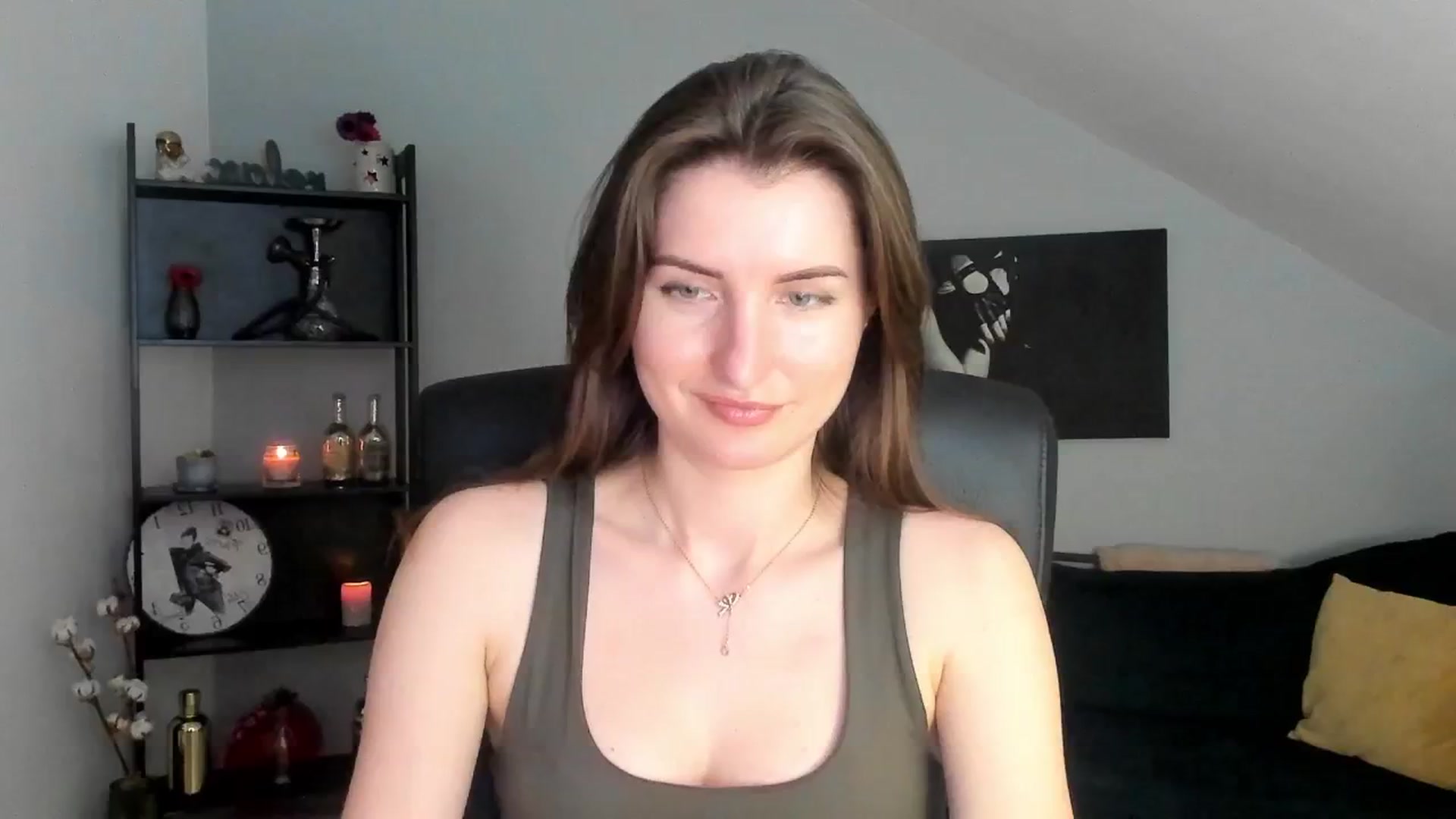 Gallery image thumbnail from EmilysBack's myfreecams stream on, 03/15/2025, 22:25 image 5 of 20