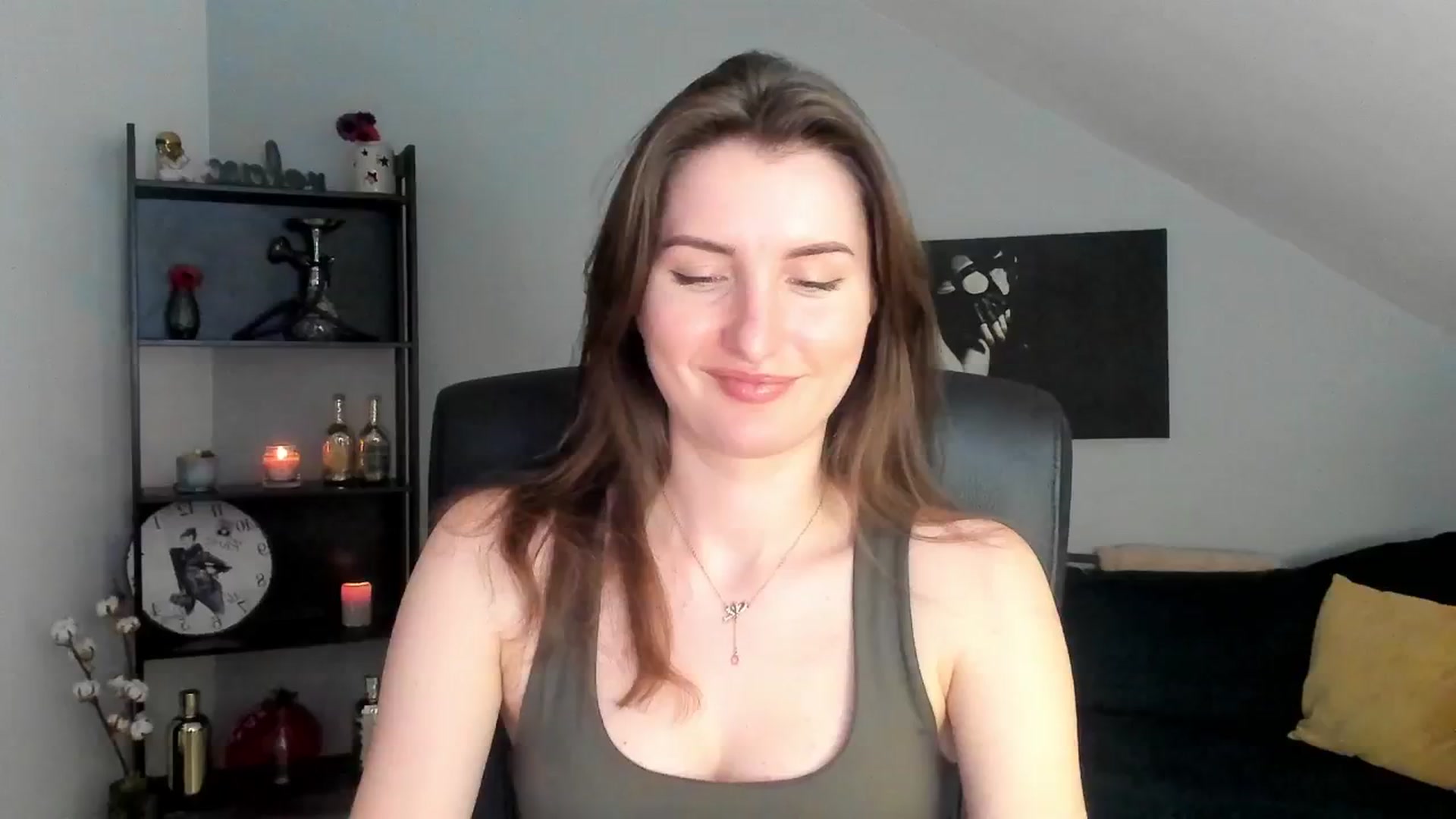 Gallery image thumbnail from EmilysBack's myfreecams stream on, 03/15/2025, 22:25 image 2 of 20