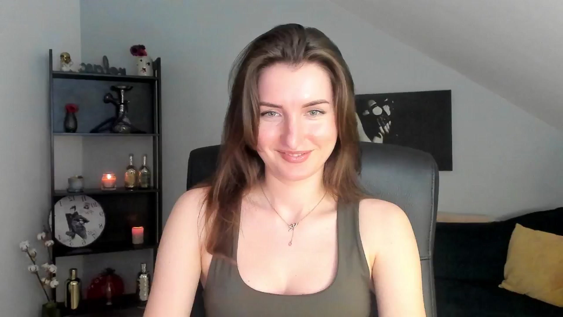 Gallery image thumbnail from EmilysBack's myfreecams stream on, 03/15/2025, 22:25 image 10 of 20