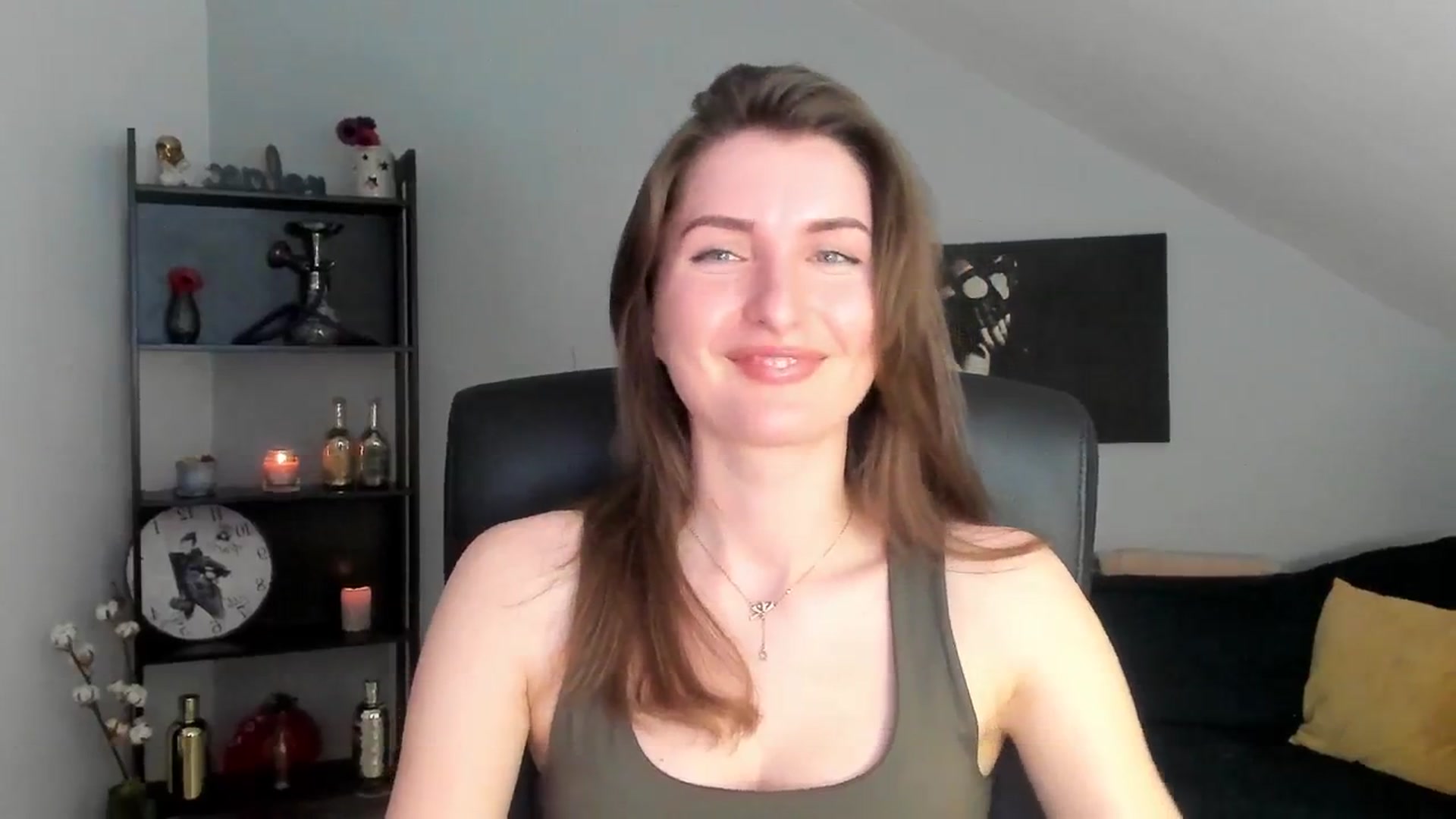 Gallery image thumbnail from EmilysBack's myfreecams stream on, 03/15/2025, 22:46 image 11 of 20