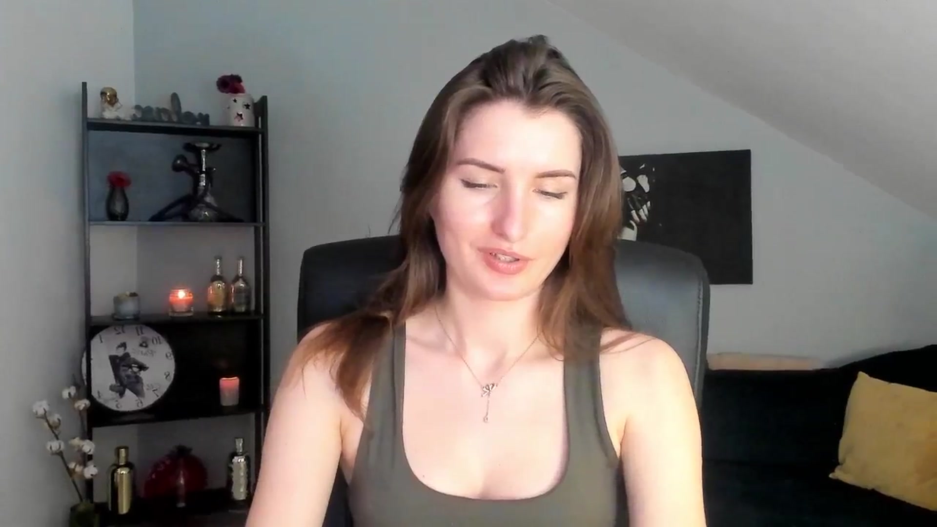 Gallery image thumbnail from EmilysBack's myfreecams stream on, 03/15/2025, 22:46 image 2 of 20