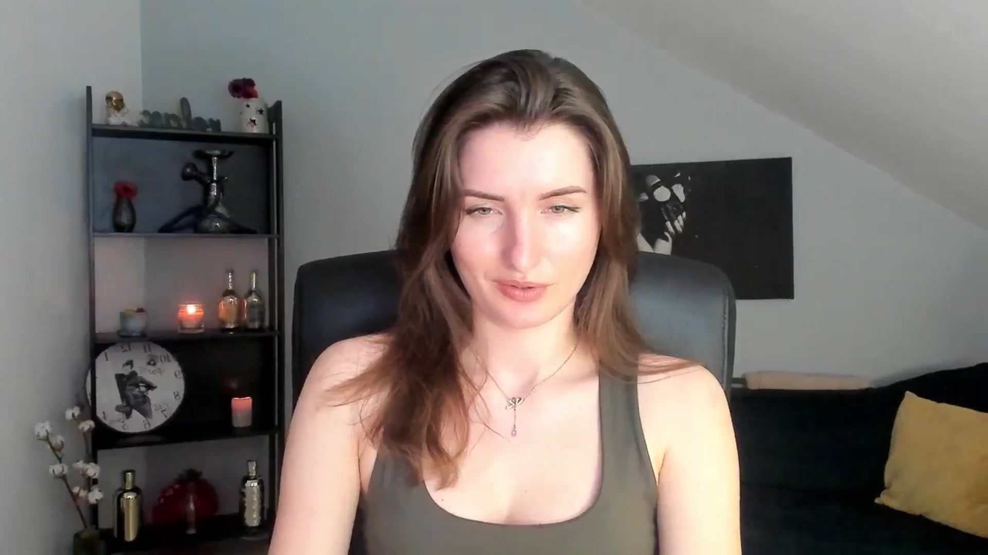 Gallery image thumbnail from EmilysBack's myfreecams stream on, 03/15/2025, 22:46 image 9 of 20