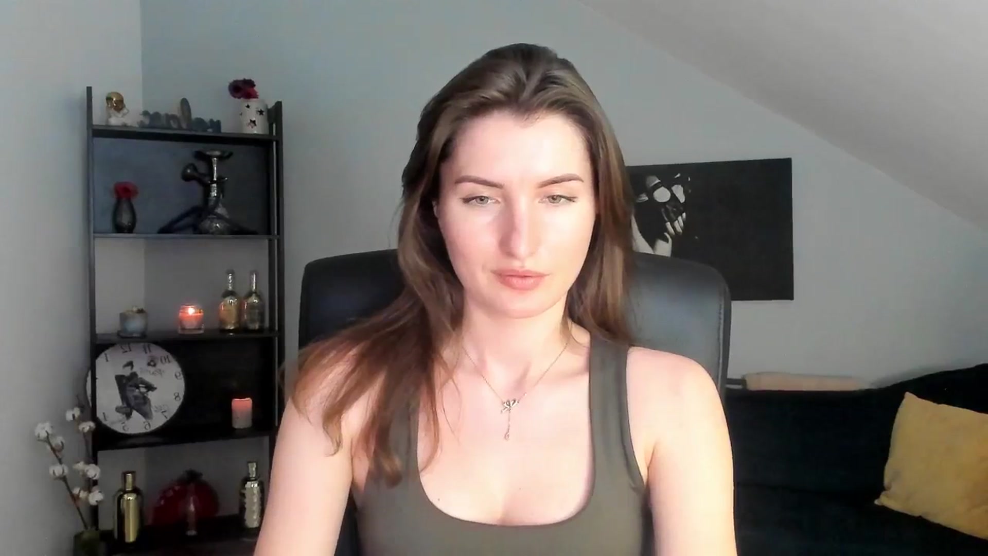 Gallery image thumbnail from EmilysBack's myfreecams stream on, 03/15/2025, 22:46 image 4 of 20