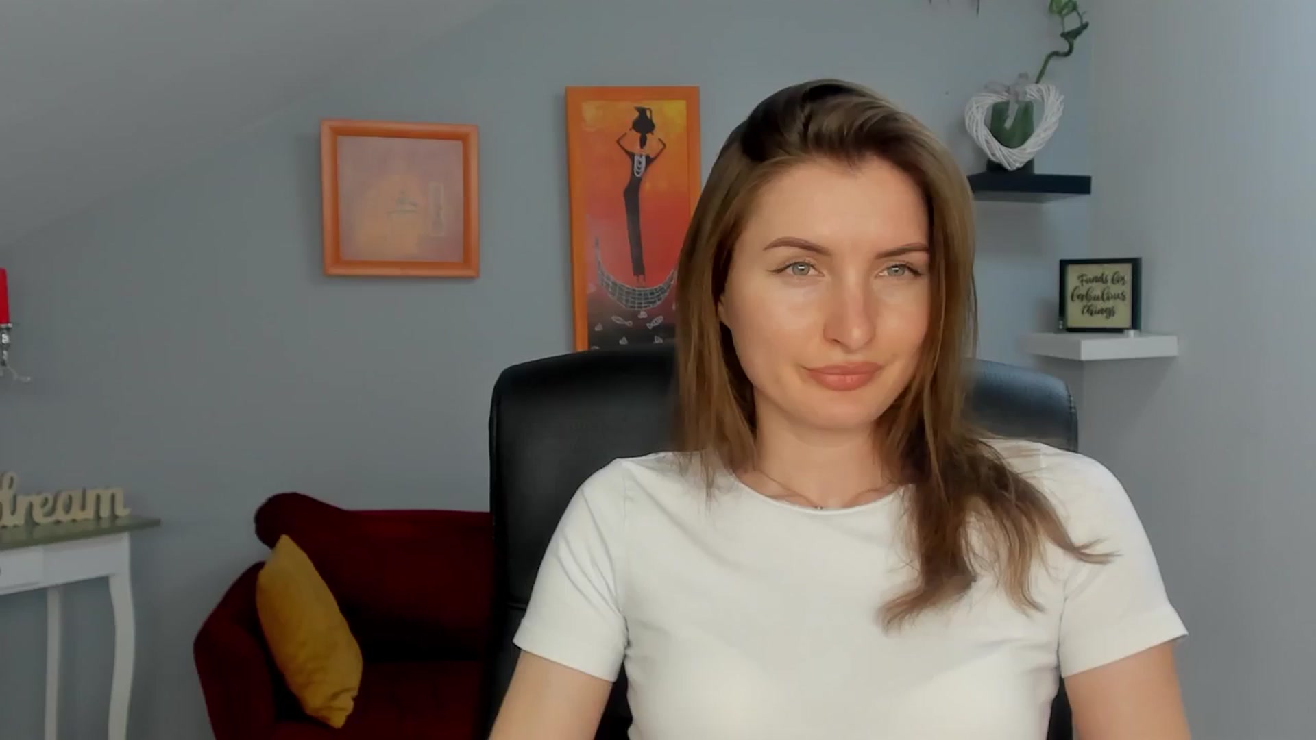 Gallery image thumbnail from EmilysBack's myfreecams stream on, 03/18/2025, 18:52 image 6 of 20
