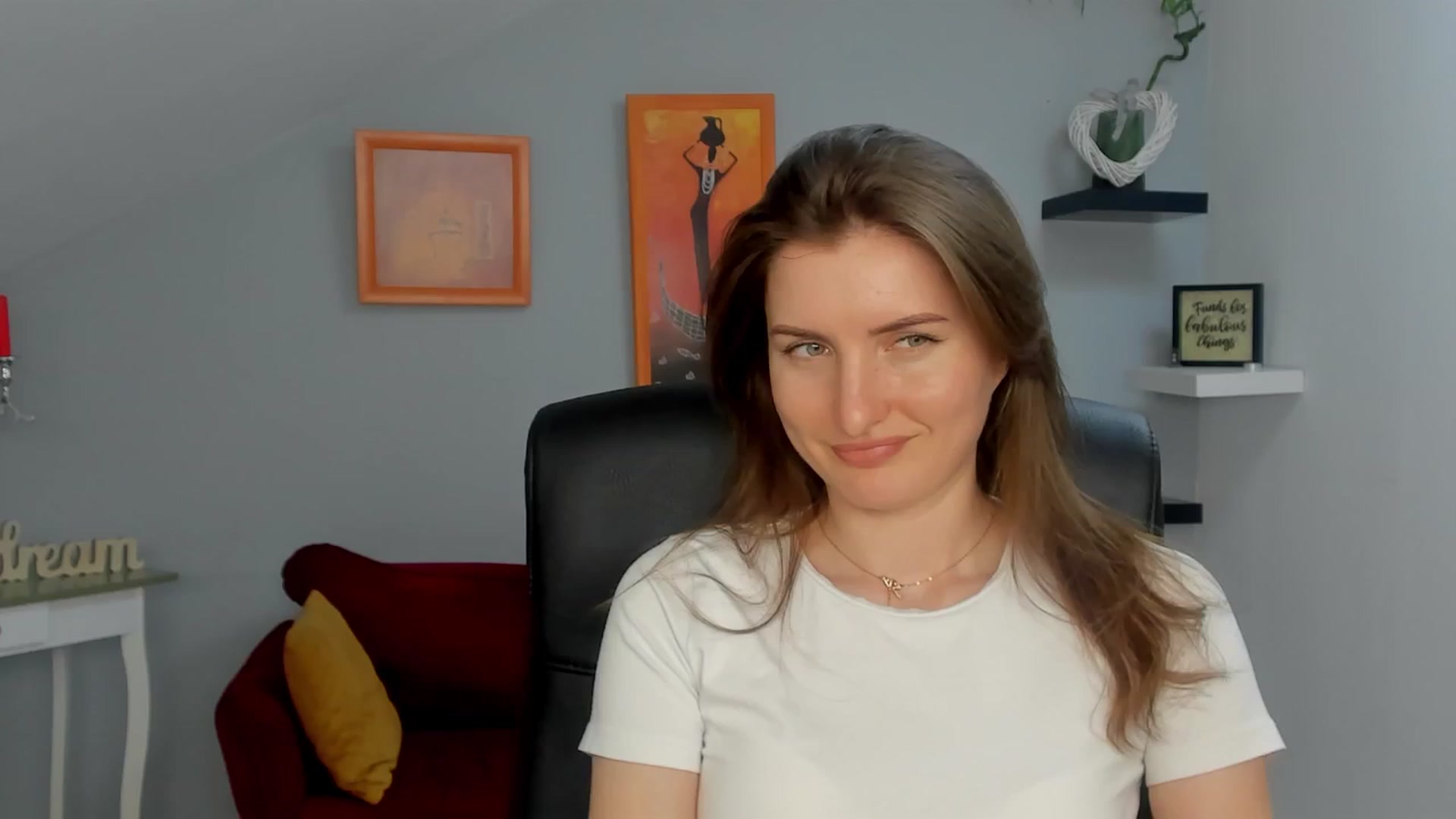 Gallery image thumbnail from EmilysBack's myfreecams stream on, 03/18/2025, 18:52 image 15 of 20