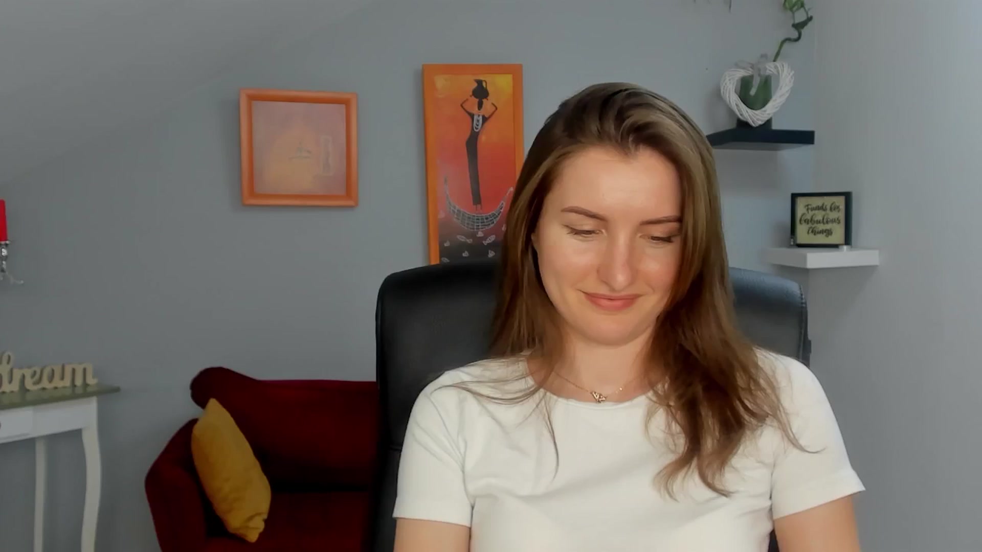 Gallery image thumbnail from EmilysBack's myfreecams stream on, 03/18/2025, 18:52 image 13 of 20
