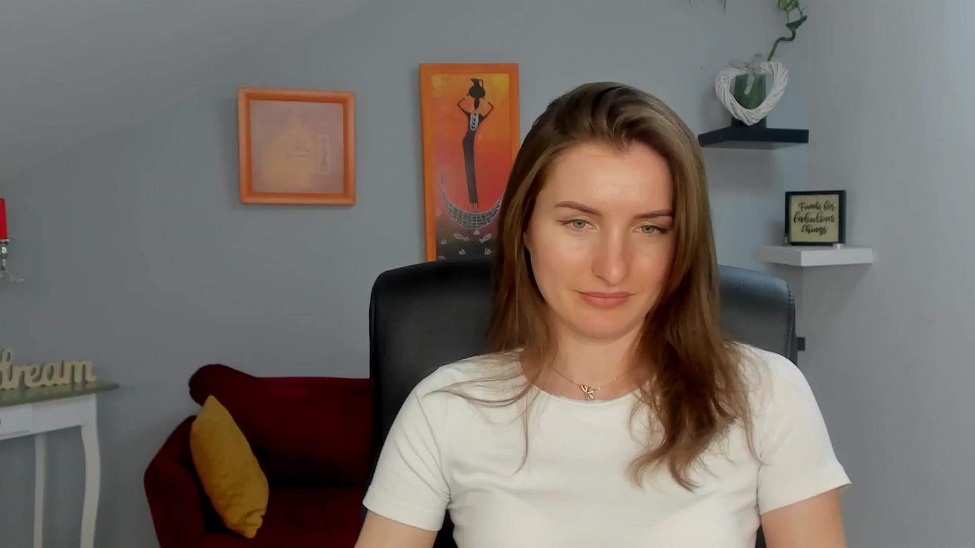 Gallery image thumbnail from EmilysBack's myfreecams stream on, 03/18/2025, 18:52 image 14 of 20