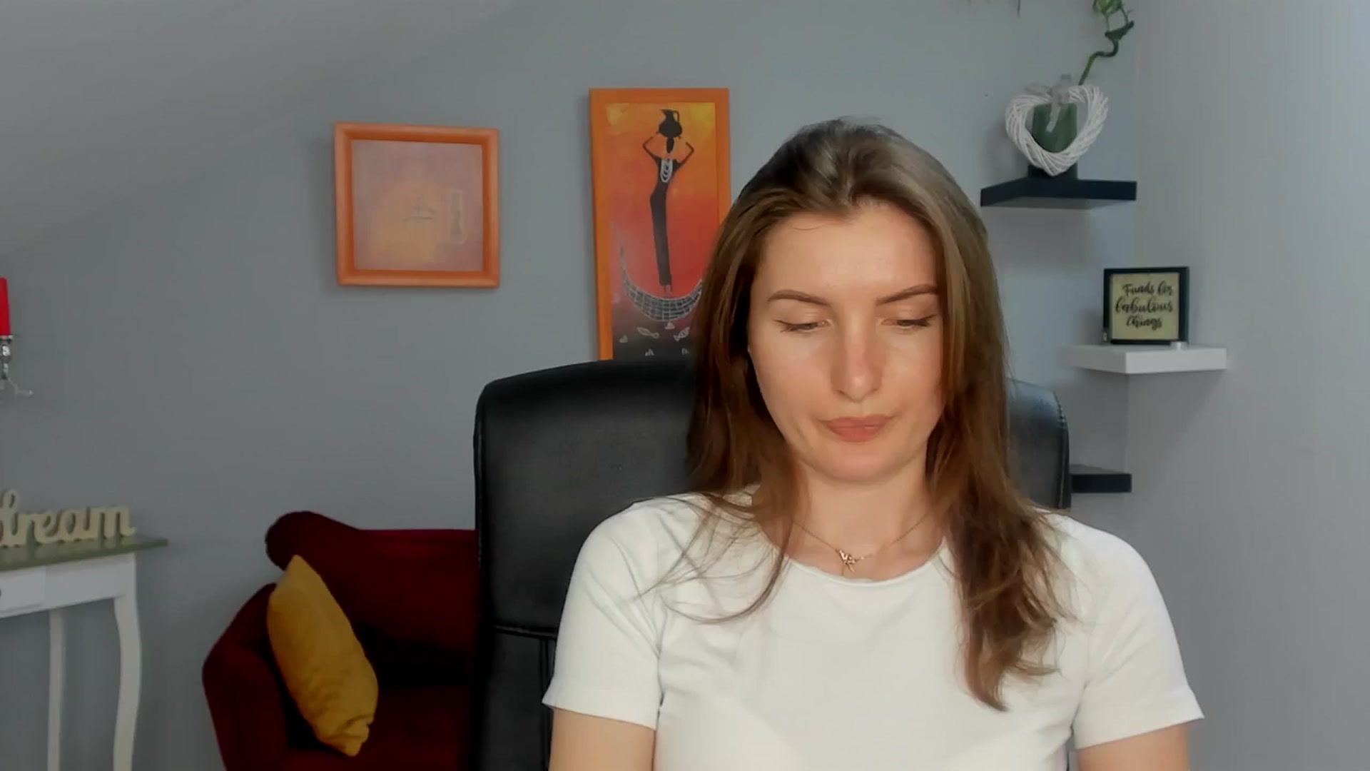 Gallery image thumbnail from EmilysBack's myfreecams stream on, 03/18/2025, 18:52 image 17 of 20