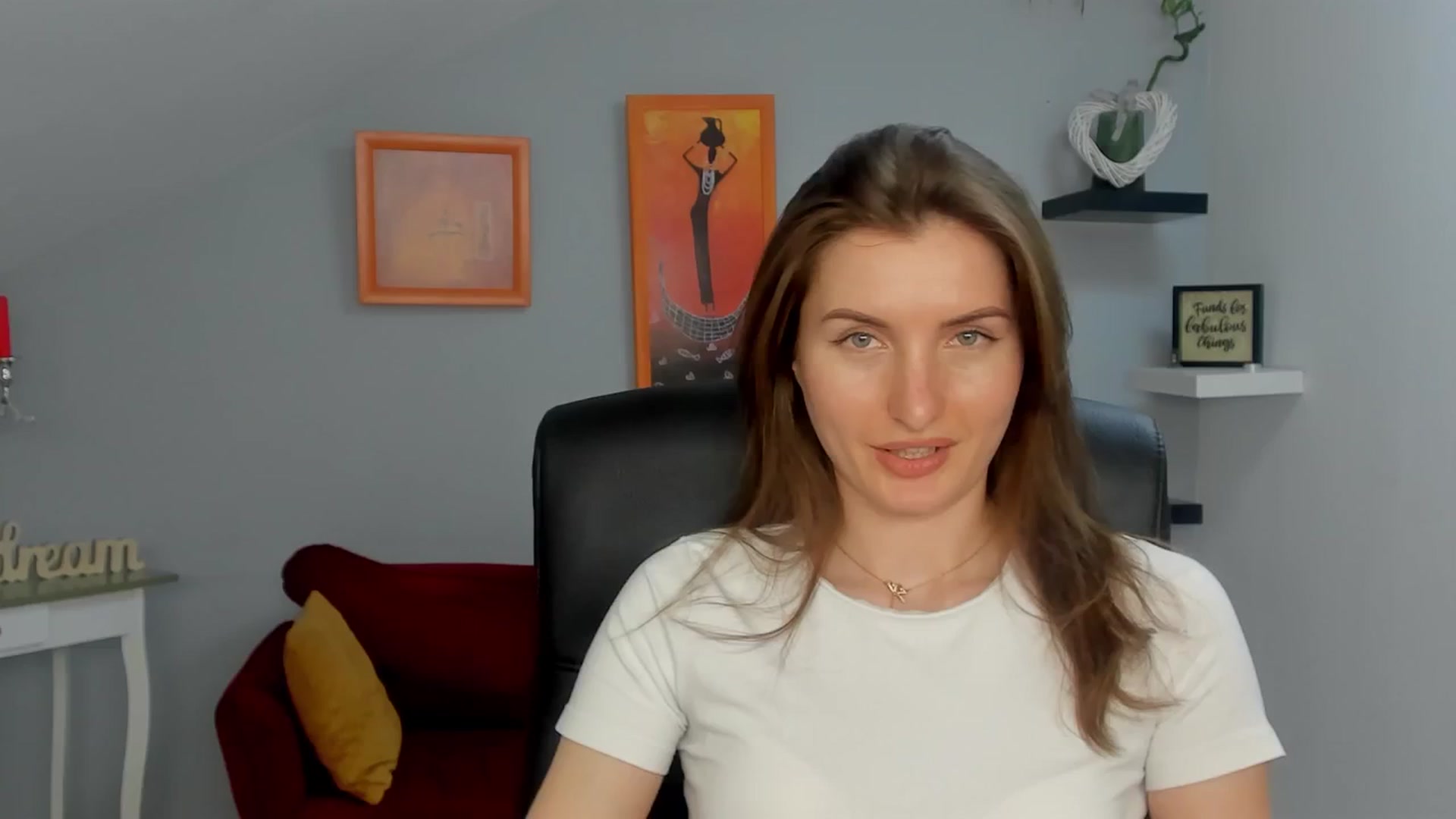 Gallery image thumbnail from EmilysBack's myfreecams stream on, 03/18/2025, 18:52 image 16 of 20