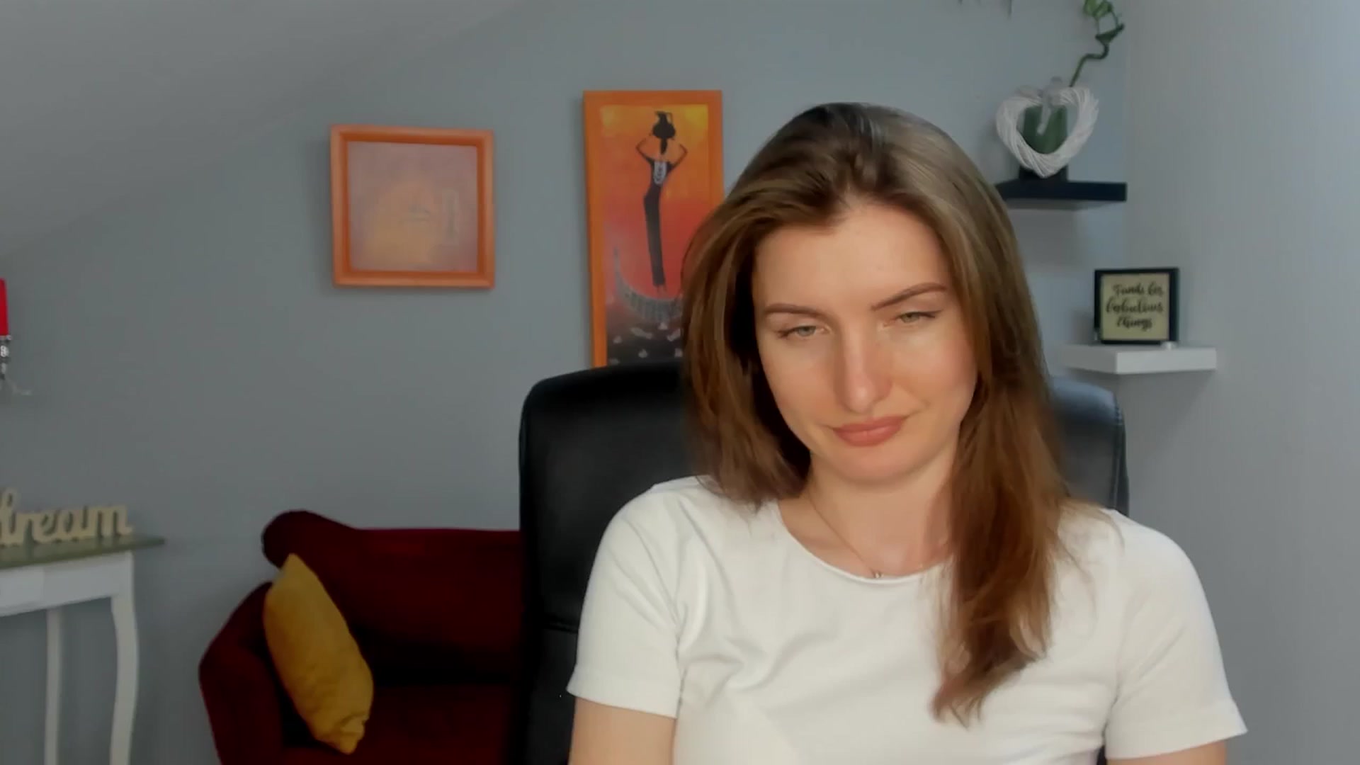 Gallery image thumbnail from EmilysBack's myfreecams stream on, 03/18/2025, 18:52 image 1 of 20