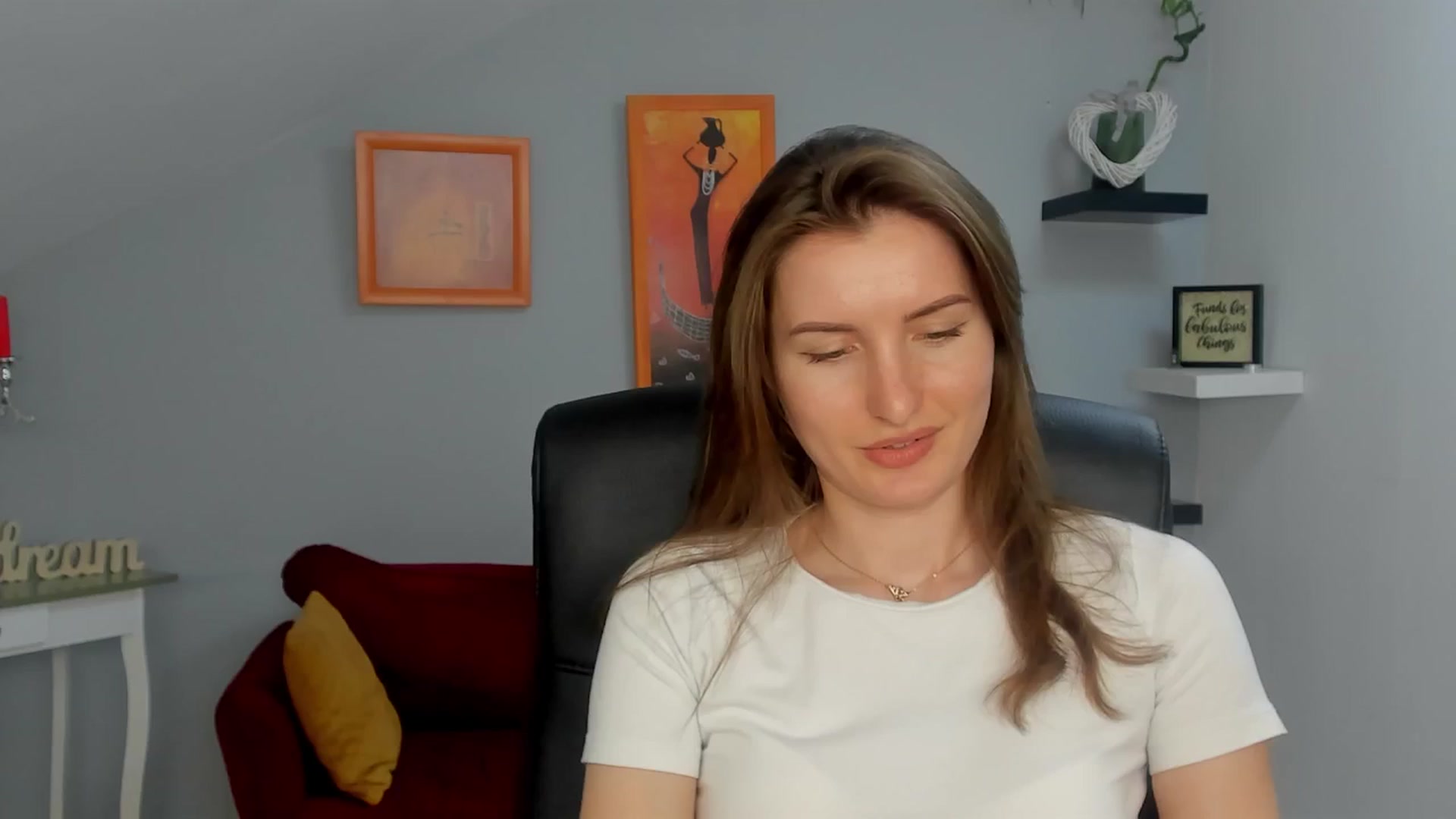 Gallery image thumbnail from EmilysBack's myfreecams stream on, 03/18/2025, 18:52 image 10 of 20
