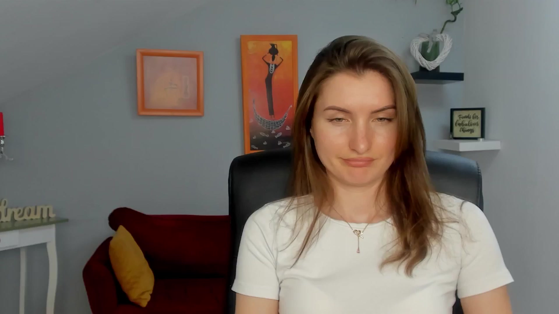 Gallery image thumbnail from EmilysBack's myfreecams stream on, 03/18/2025, 19:53 image 10 of 20