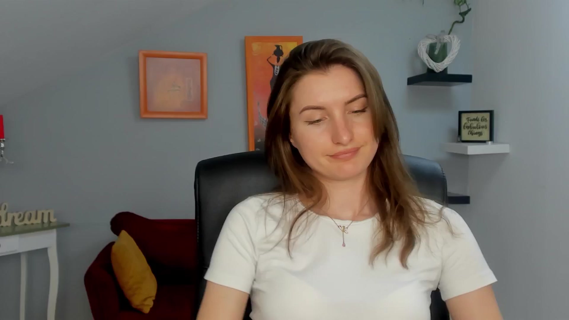Gallery image thumbnail from EmilysBack's myfreecams stream on, 03/18/2025, 19:53 image 9 of 20