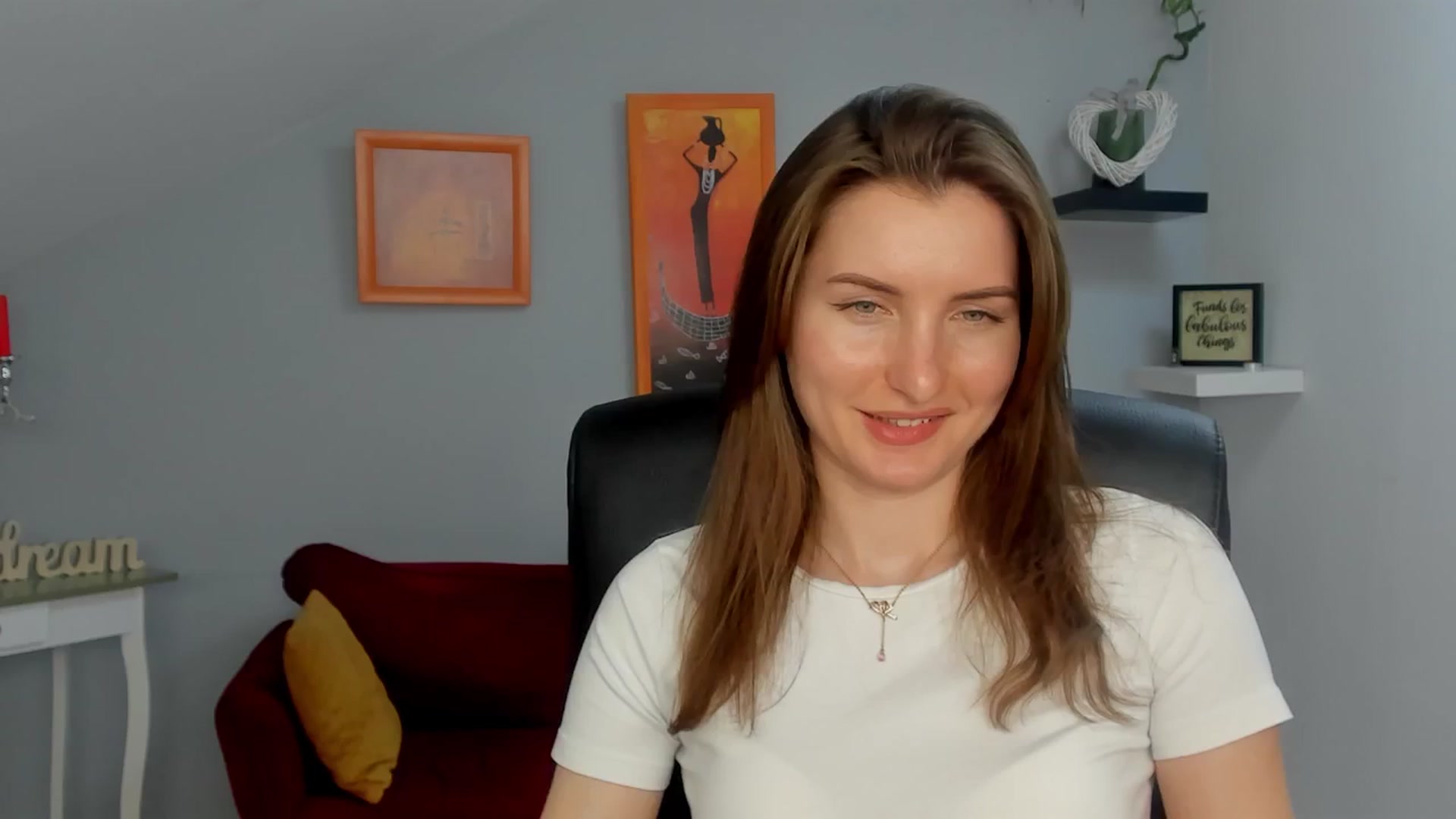 Gallery image thumbnail from EmilysBack's myfreecams stream on, 03/18/2025, 19:53 image 2 of 20