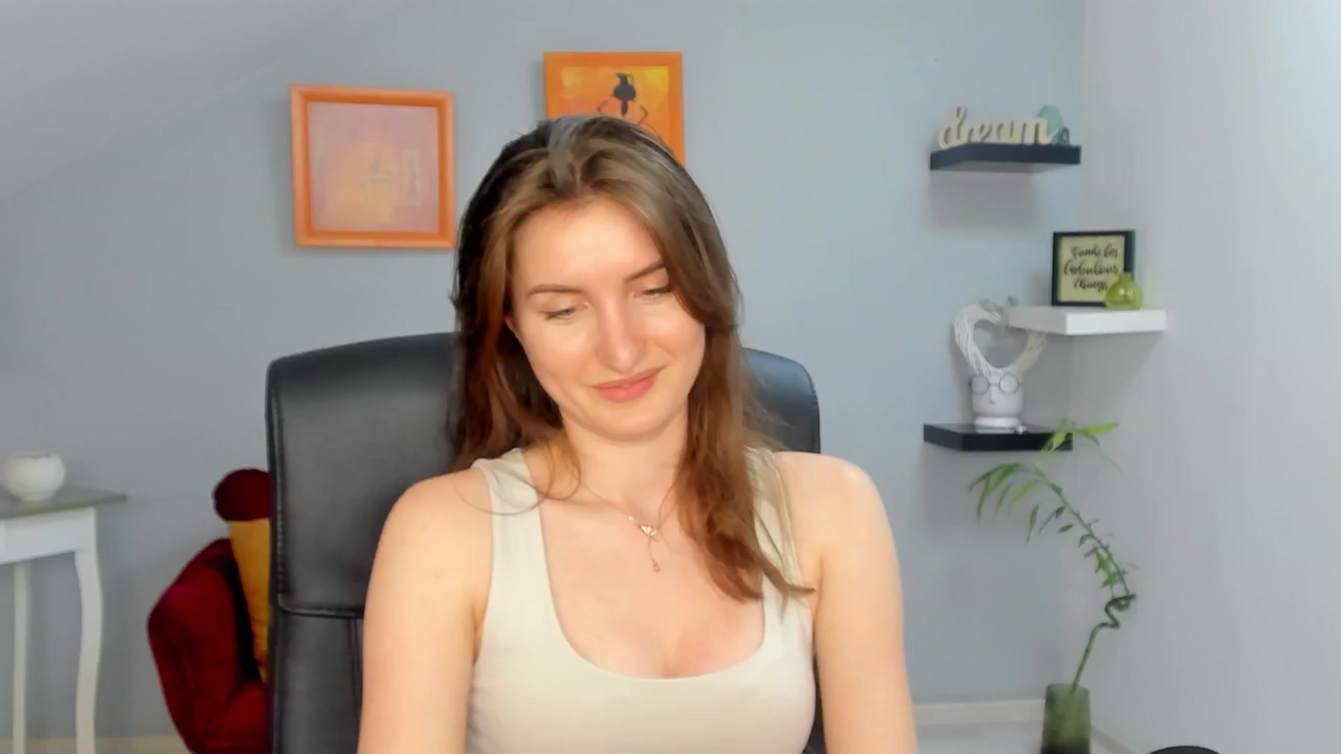 Gallery image thumbnail from EmilysBack's myfreecams stream on, 03/20/2025, 20:03 image 4 of 20