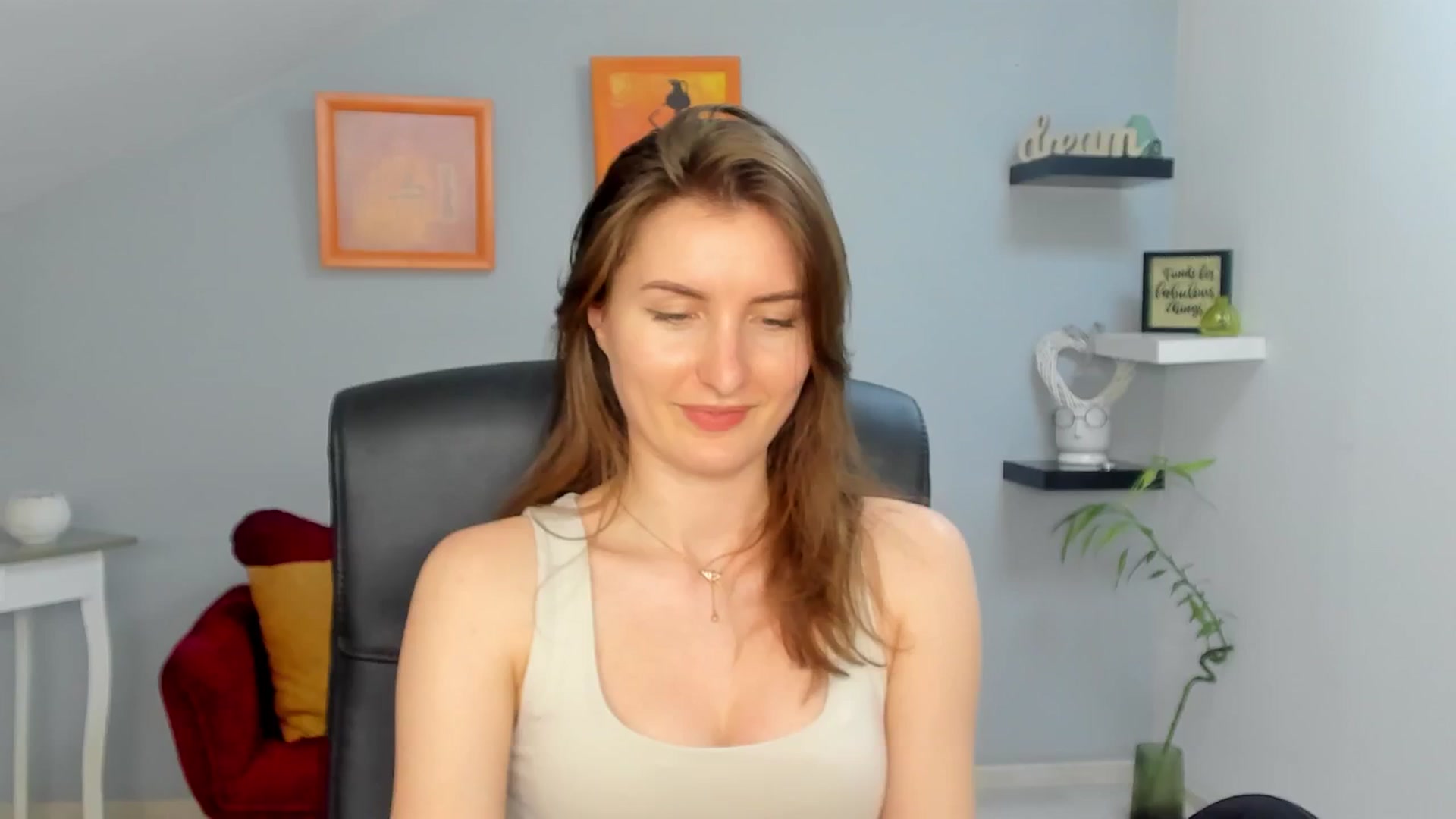 Gallery image thumbnail from EmilysBack's myfreecams stream on, 03/20/2025, 20:03 image 9 of 20