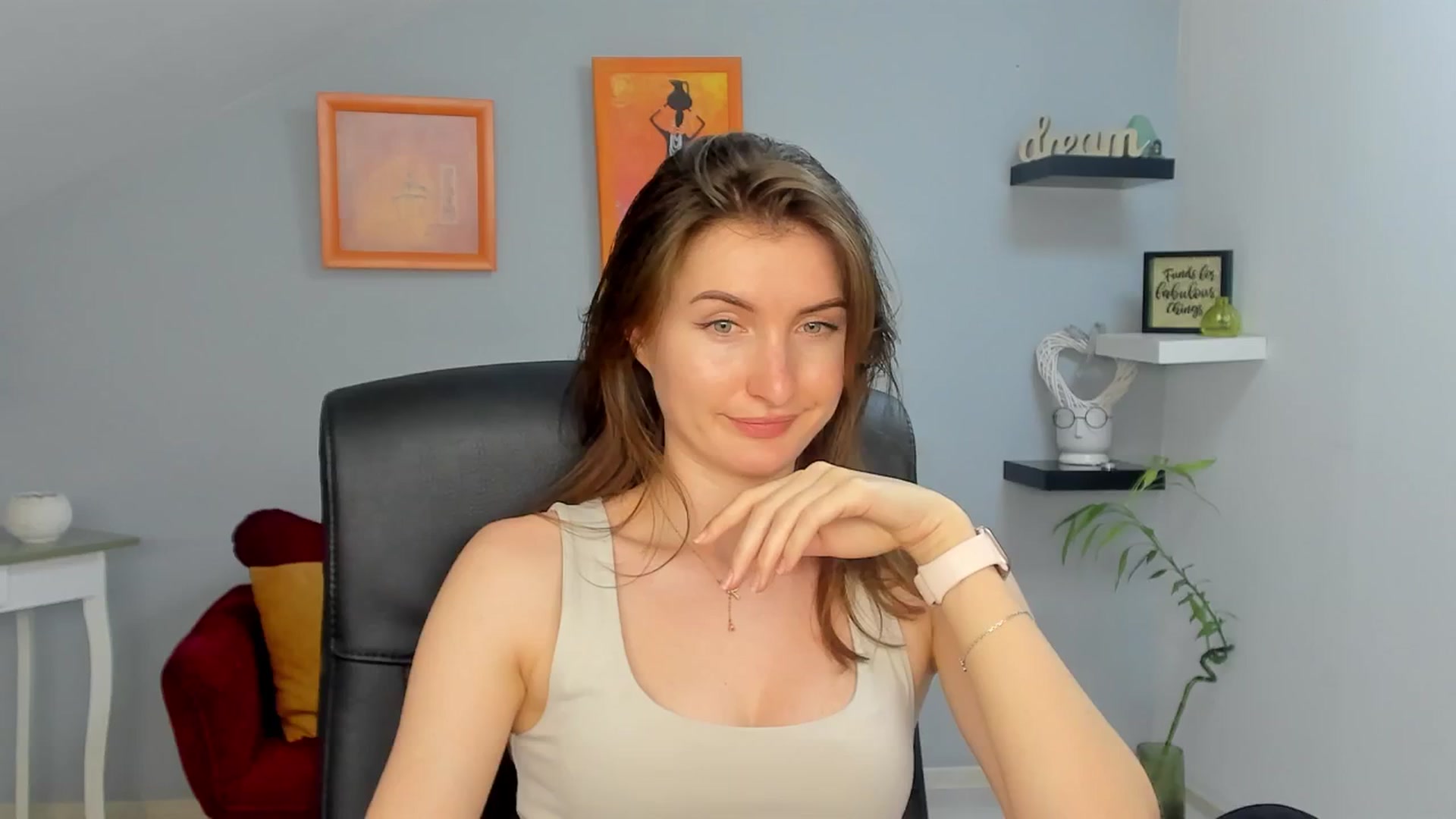 Gallery image thumbnail from EmilysBack's myfreecams stream on, 03/20/2025, 20:03 image 17 of 20
