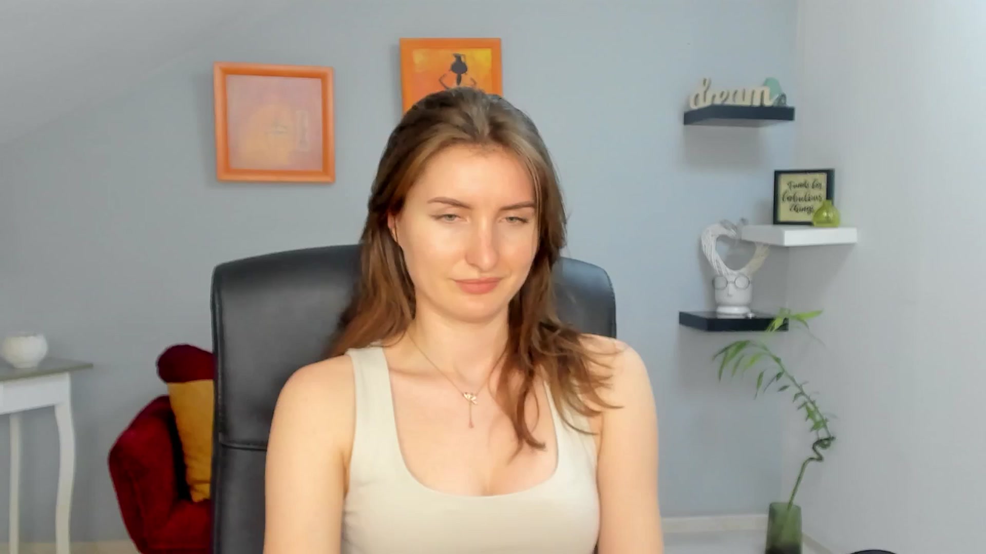 Gallery image thumbnail from EmilysBack's myfreecams stream on, 03/20/2025, 20:03 image 20 of 20